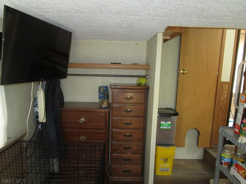 Glendale Yearound - Residential