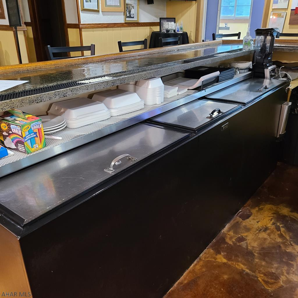 Unknown - Commercial Sale