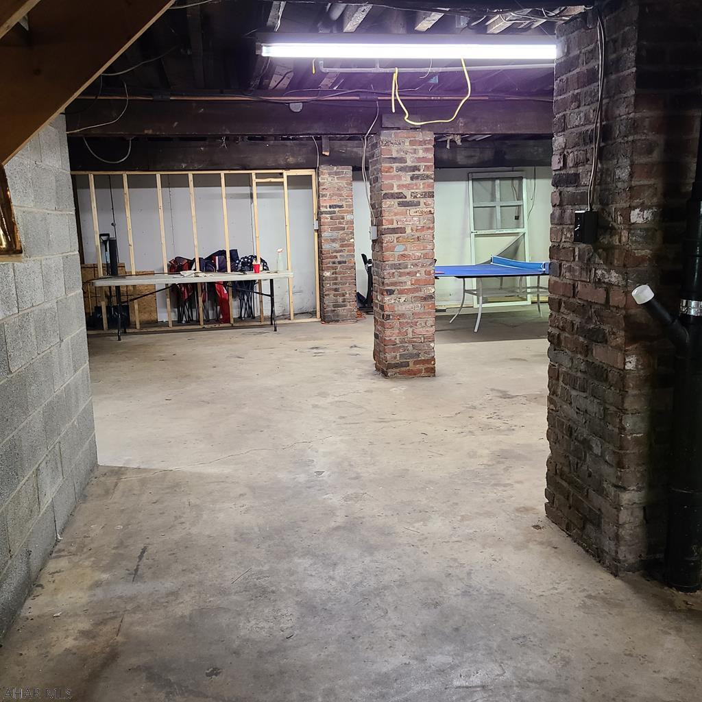 Unknown - Commercial Sale