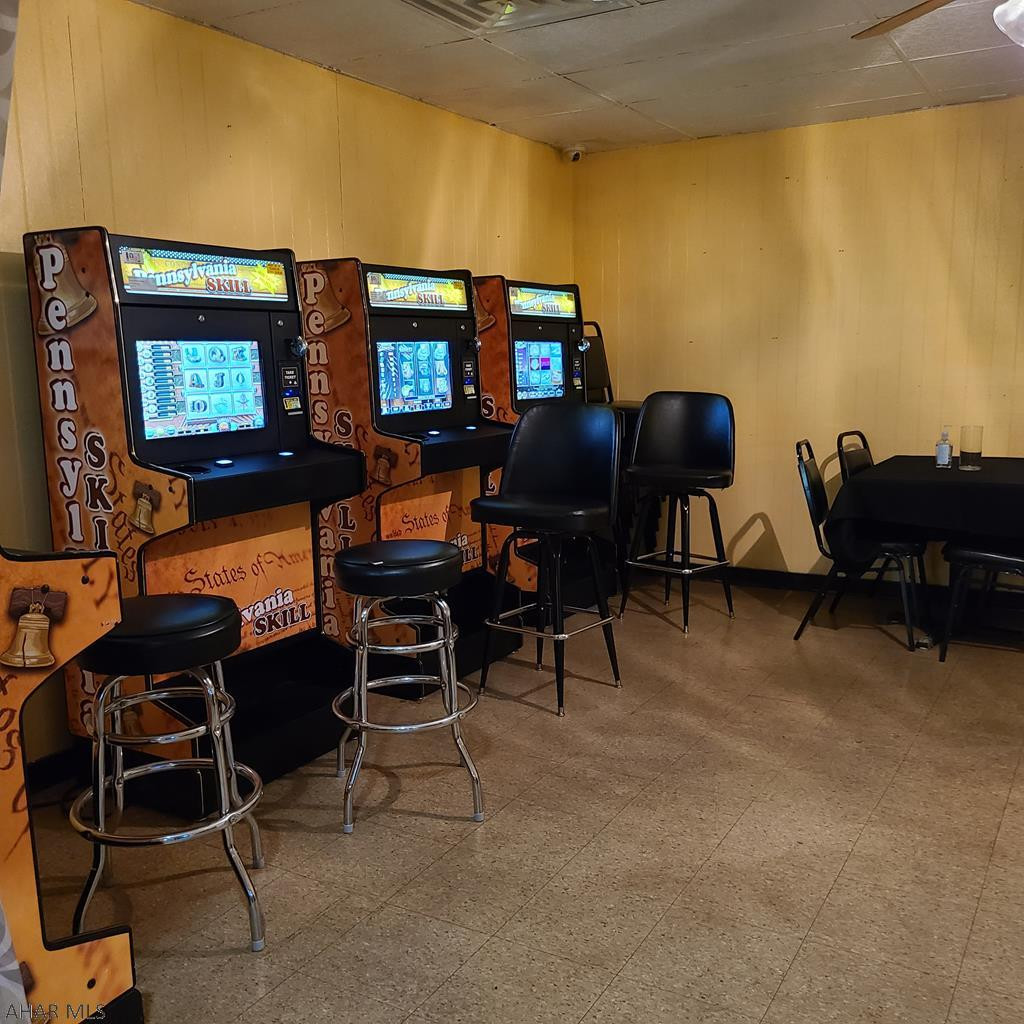 Unknown - Commercial Sale