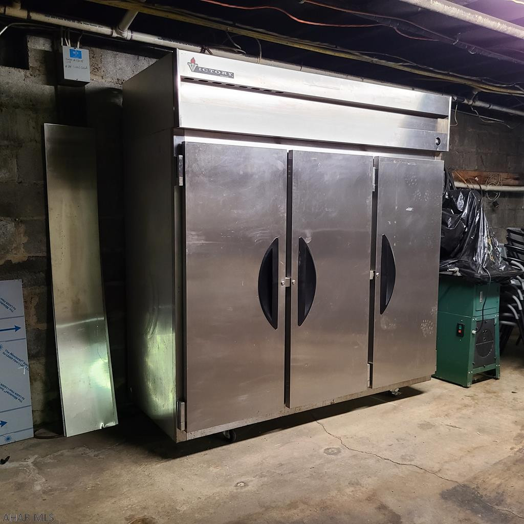 Unknown - Commercial Sale