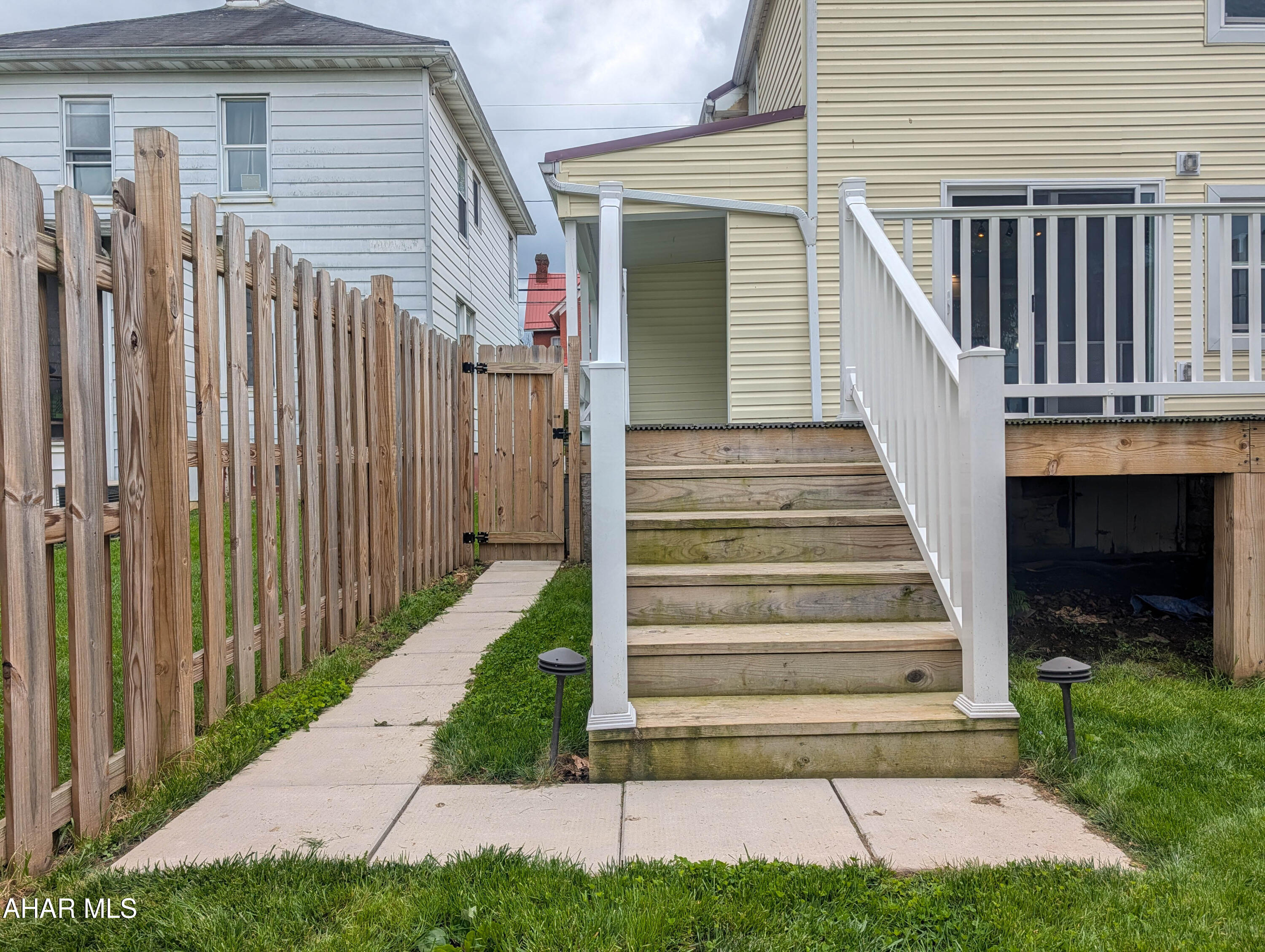 Unknown - Residential