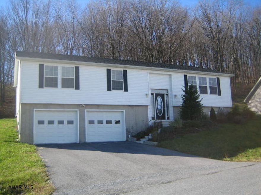 Nice East Freedom Bi-Level home with large oak kitchen with dining peninsula and large dining area, formal living room, finished basement with large family room and 2 car integral garage. Being sold AS-IS. Seller will make no repairs.