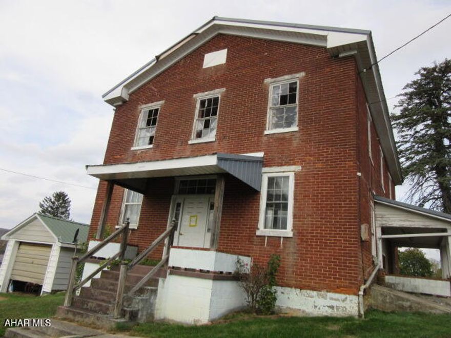 The property offers lots of space for a single family home or a potential multi-unit. All offers must be submitted through this we site: https://www.hubzu.com/property/9450021901459-110-MILL-ST-Woodbury-PA-16695