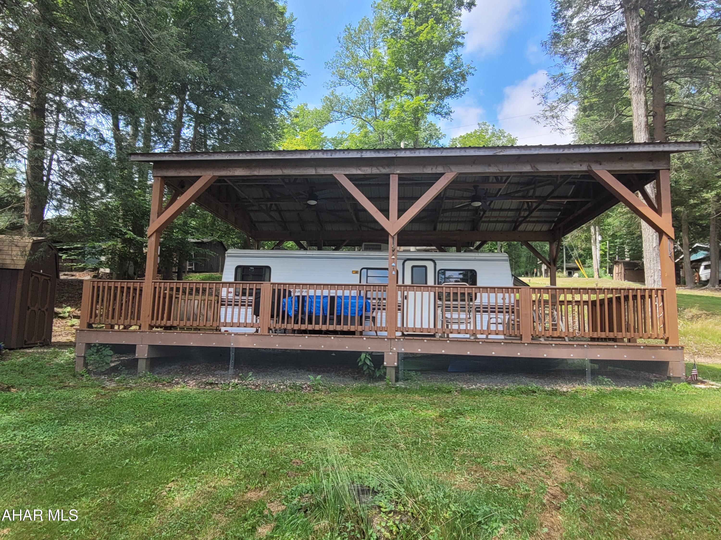 Glendale Yearound - Residential