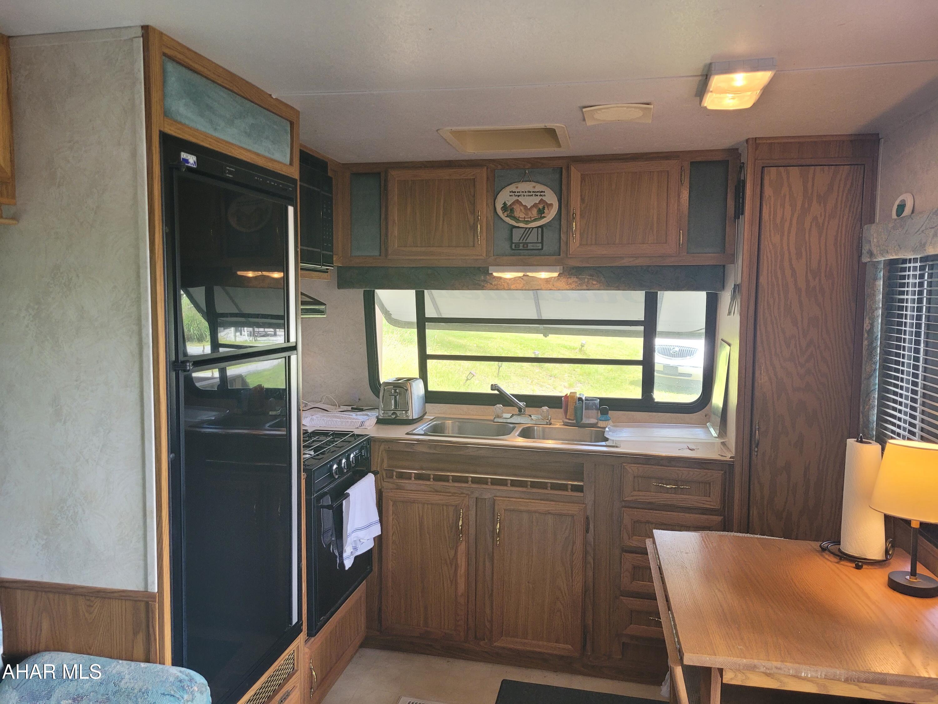 Glendale Yearound - Residential