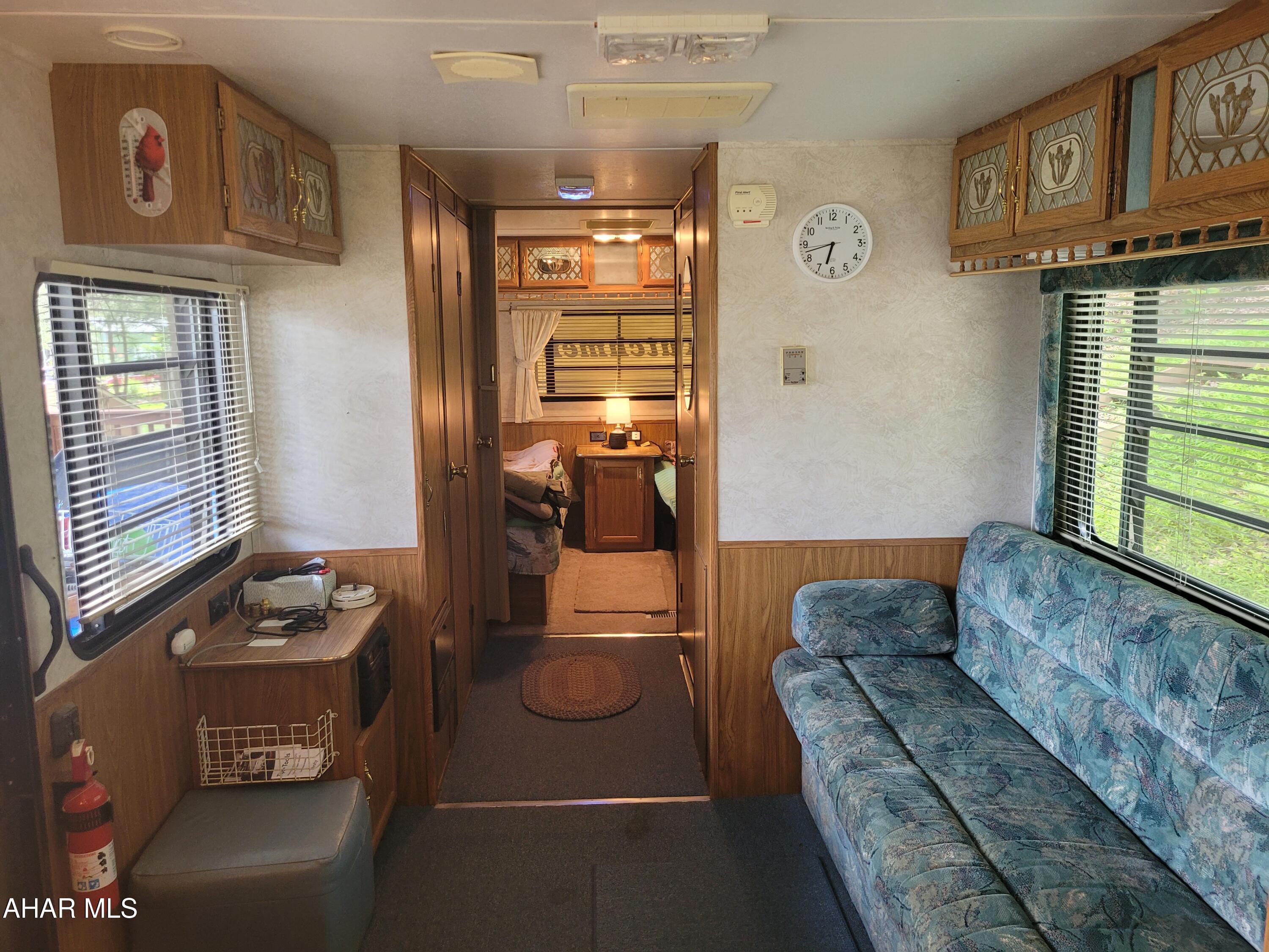 Glendale Yearound - Residential