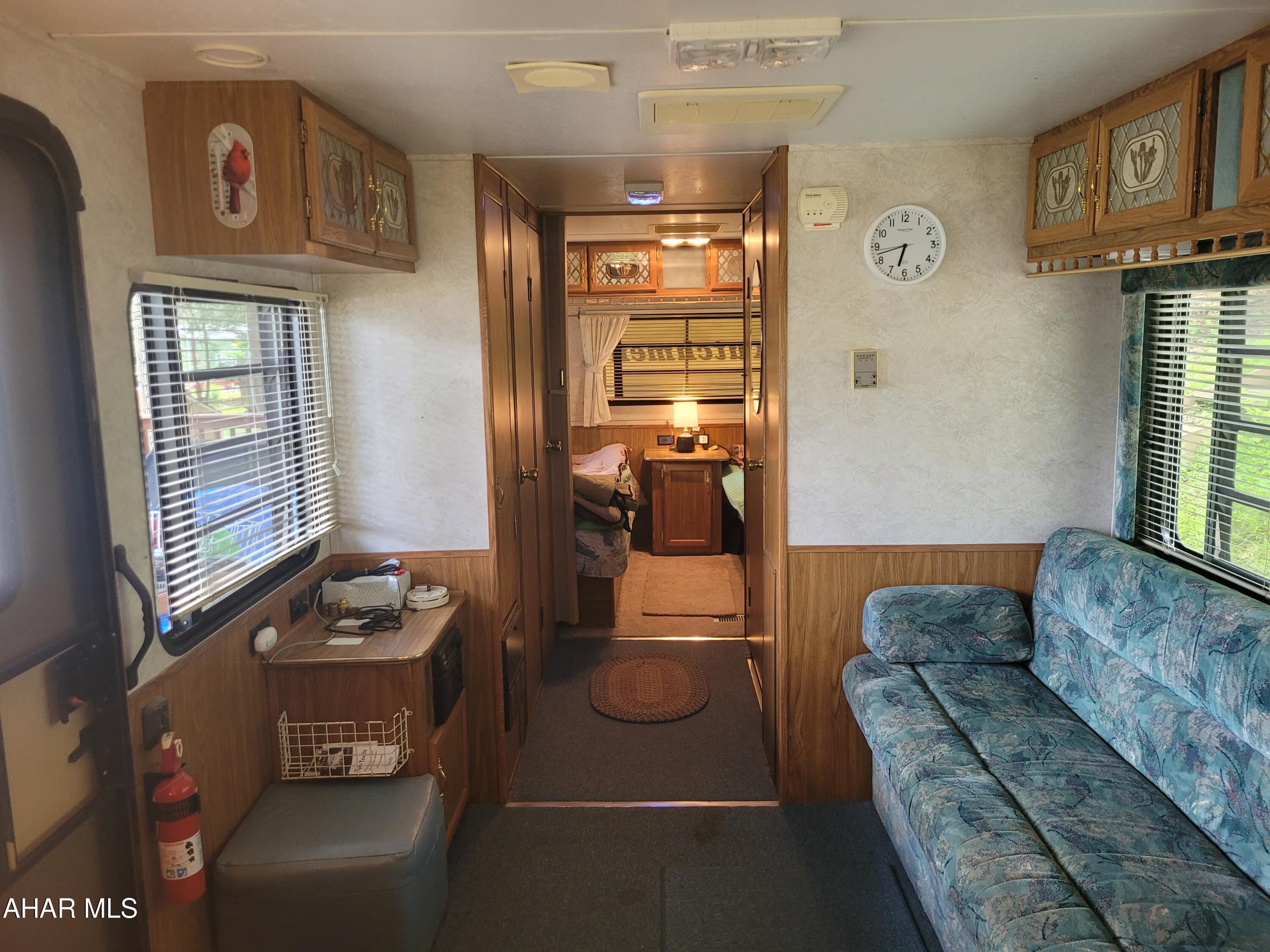 Glendale Yearound - Residential