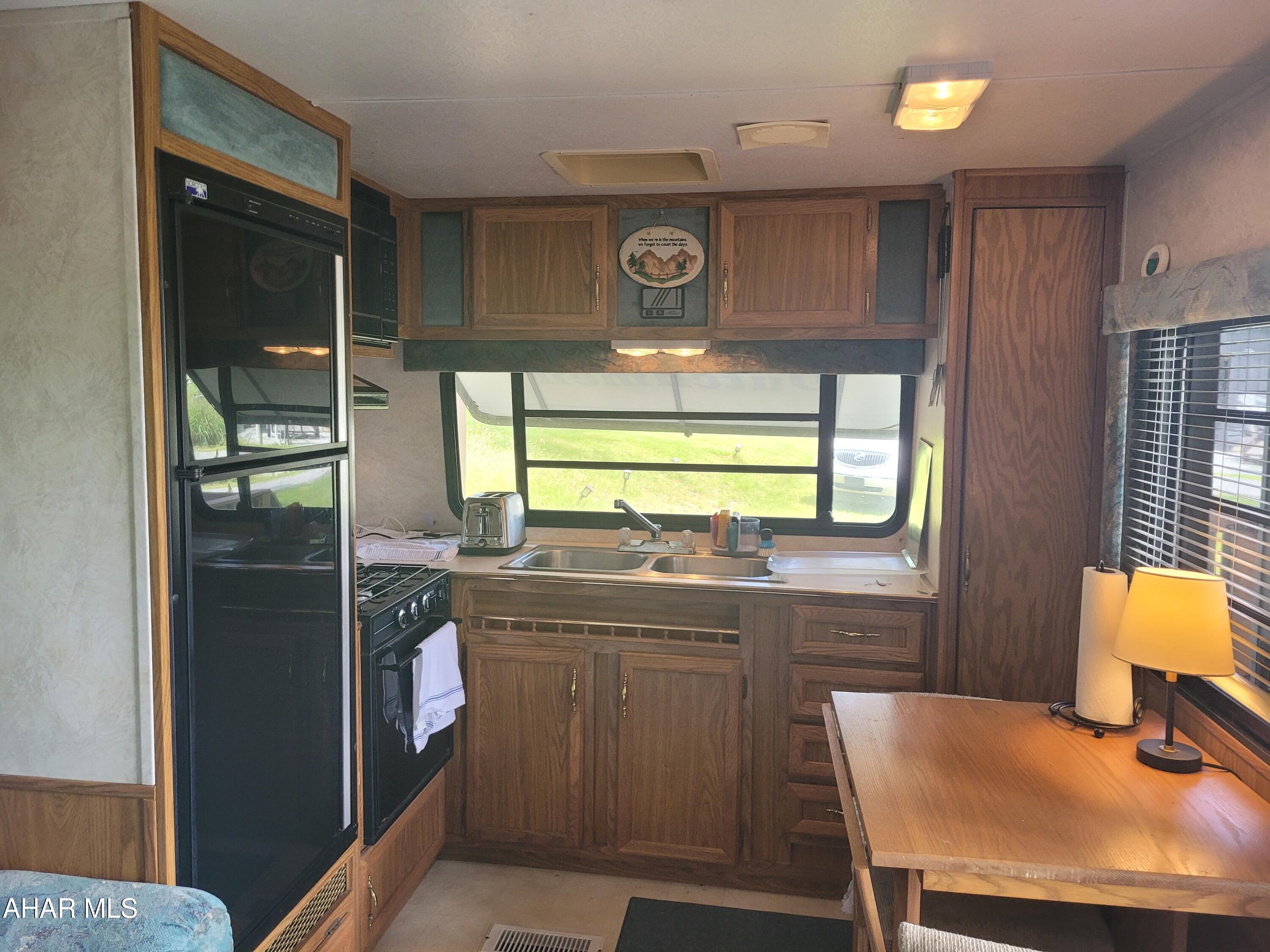 Glendale Yearound - Residential