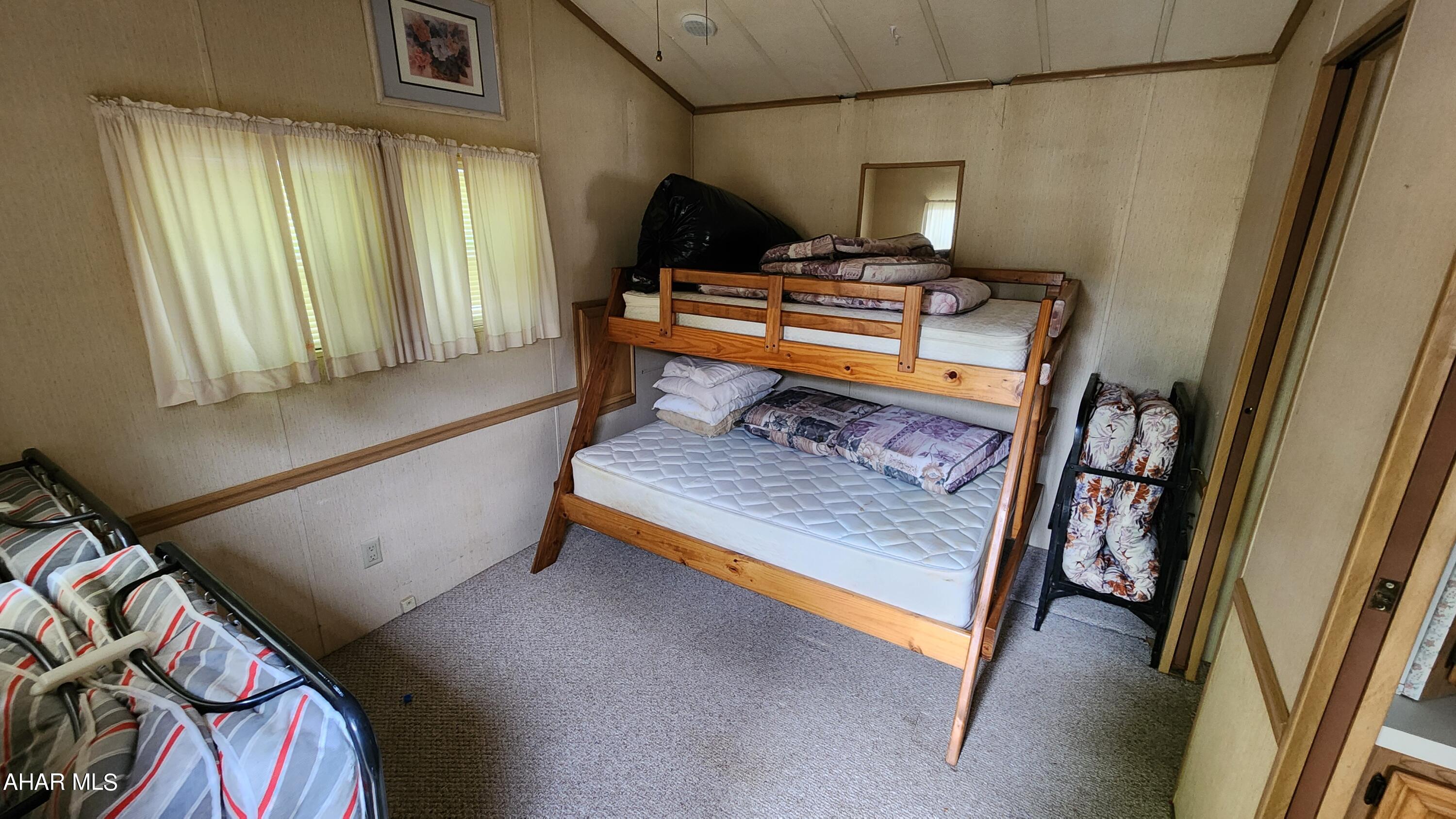 Glendale Yearound - Residential