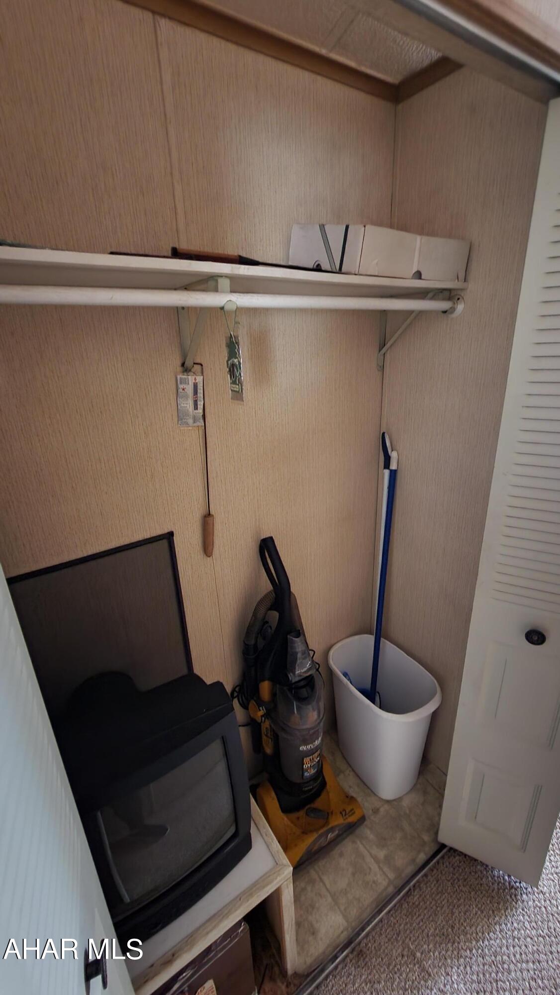 Glendale Yearound - Residential