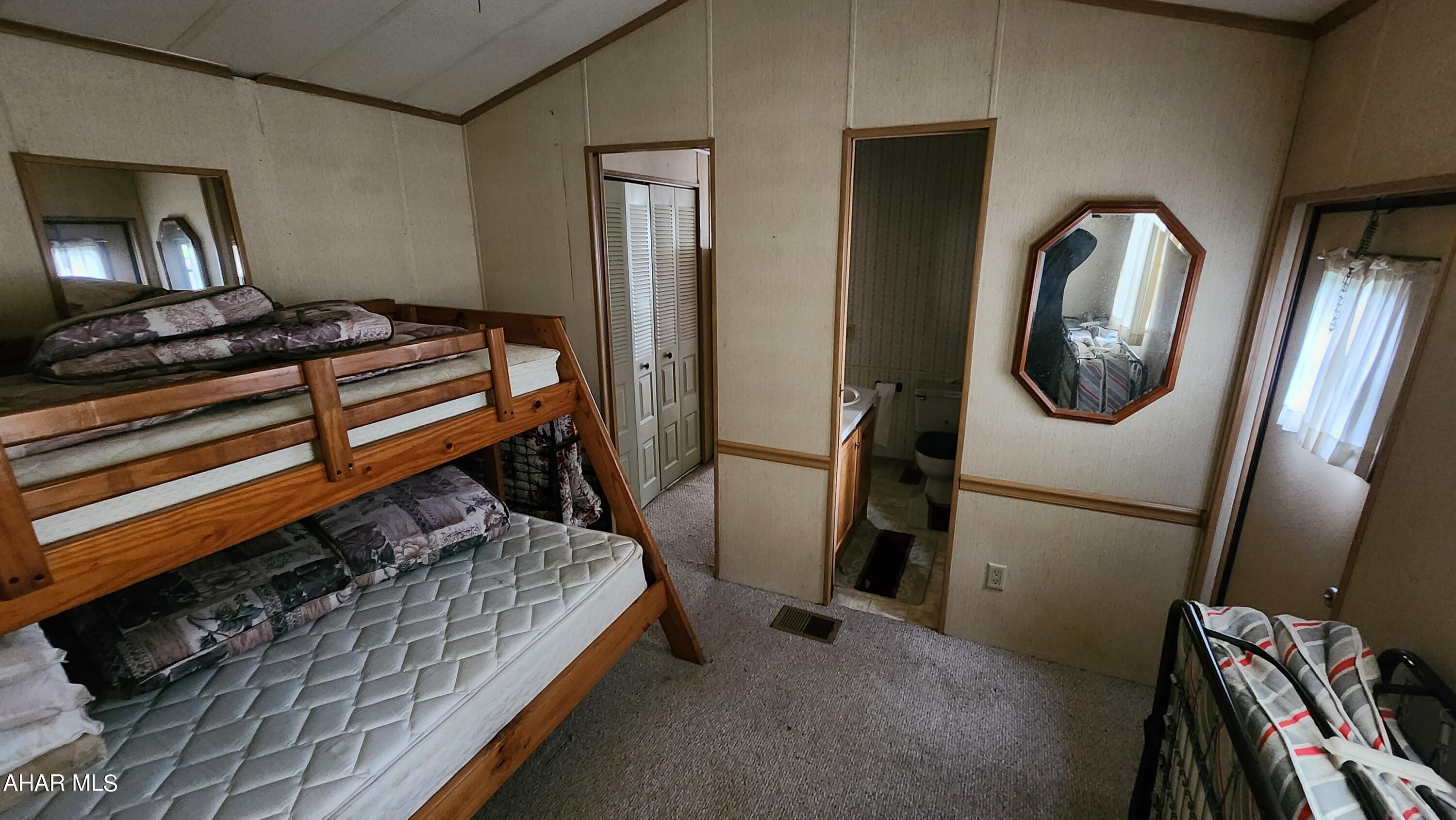 Glendale Yearound - Residential