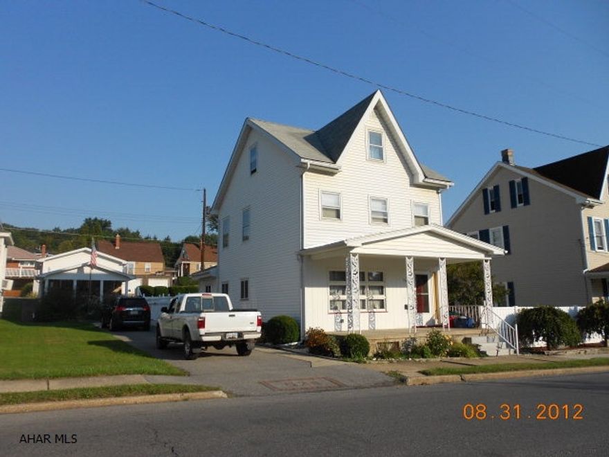 Nice neighborhood.  Needs some updating.  Central air and in-ground pool.  Garage  Nice family home with 4 bedrooms.