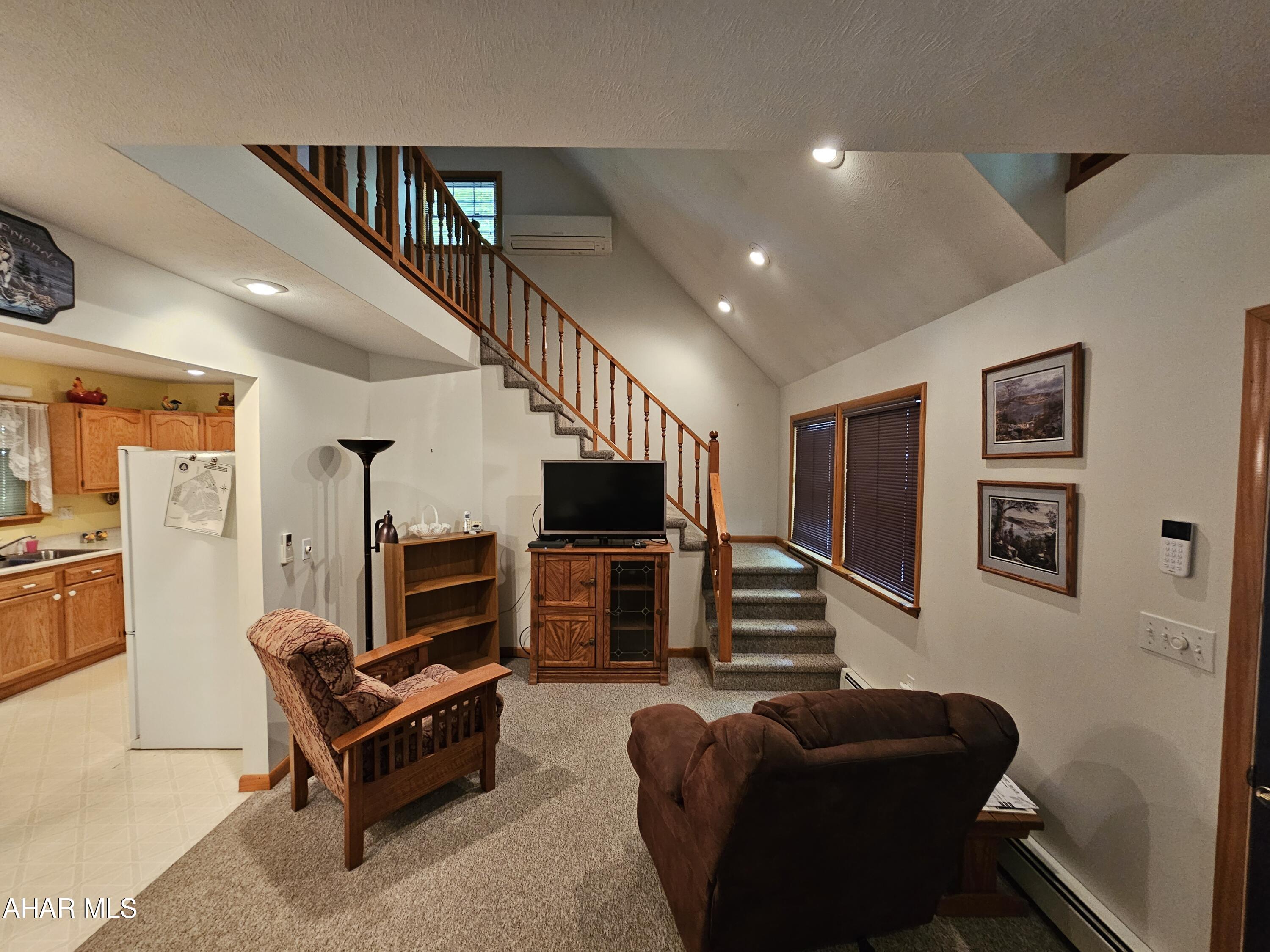 Glendale Yearound - Residential