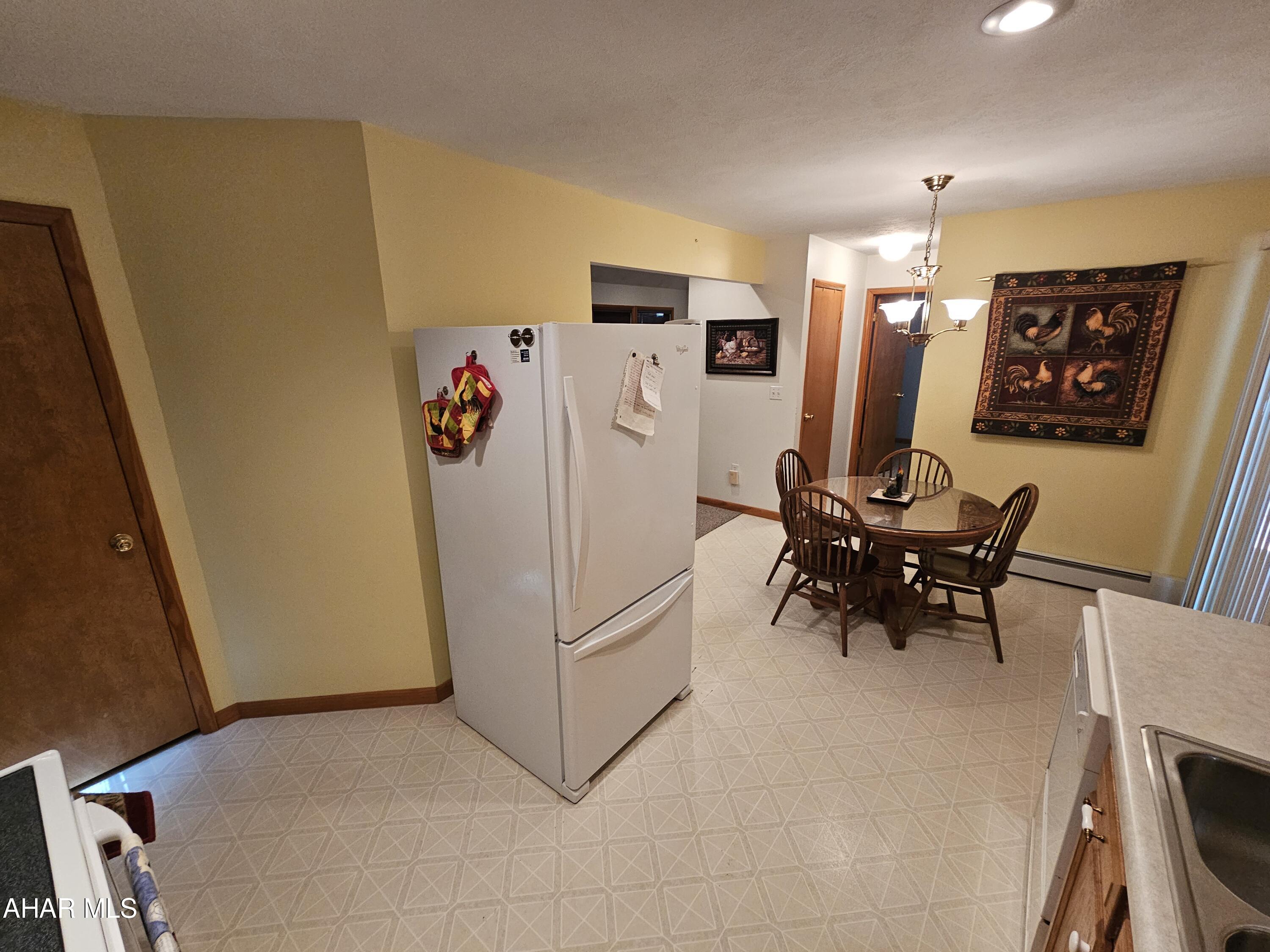 Glendale Yearound - Residential