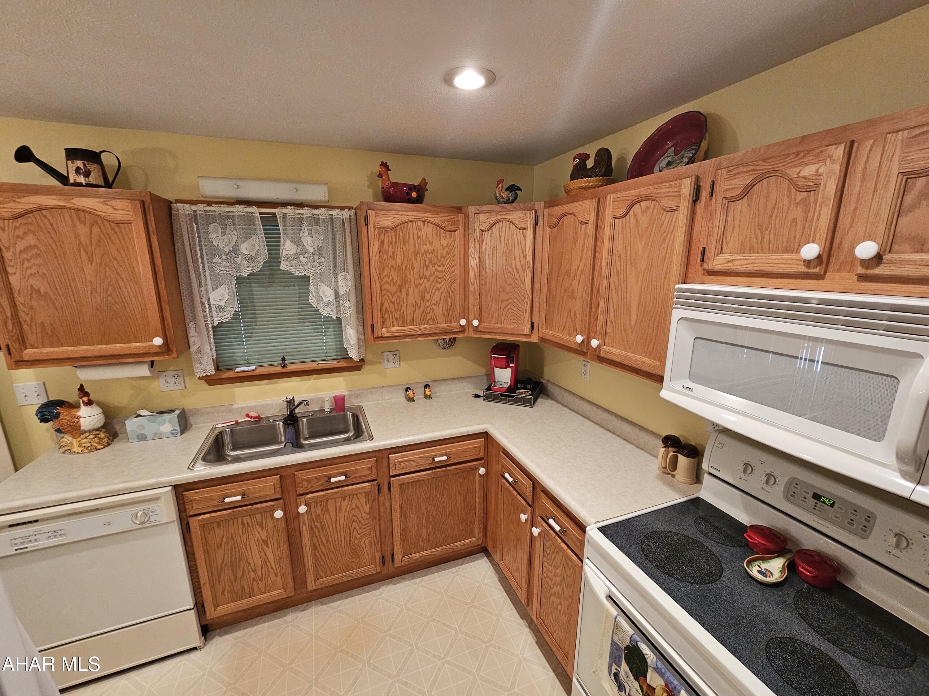 Glendale Yearound - Residential