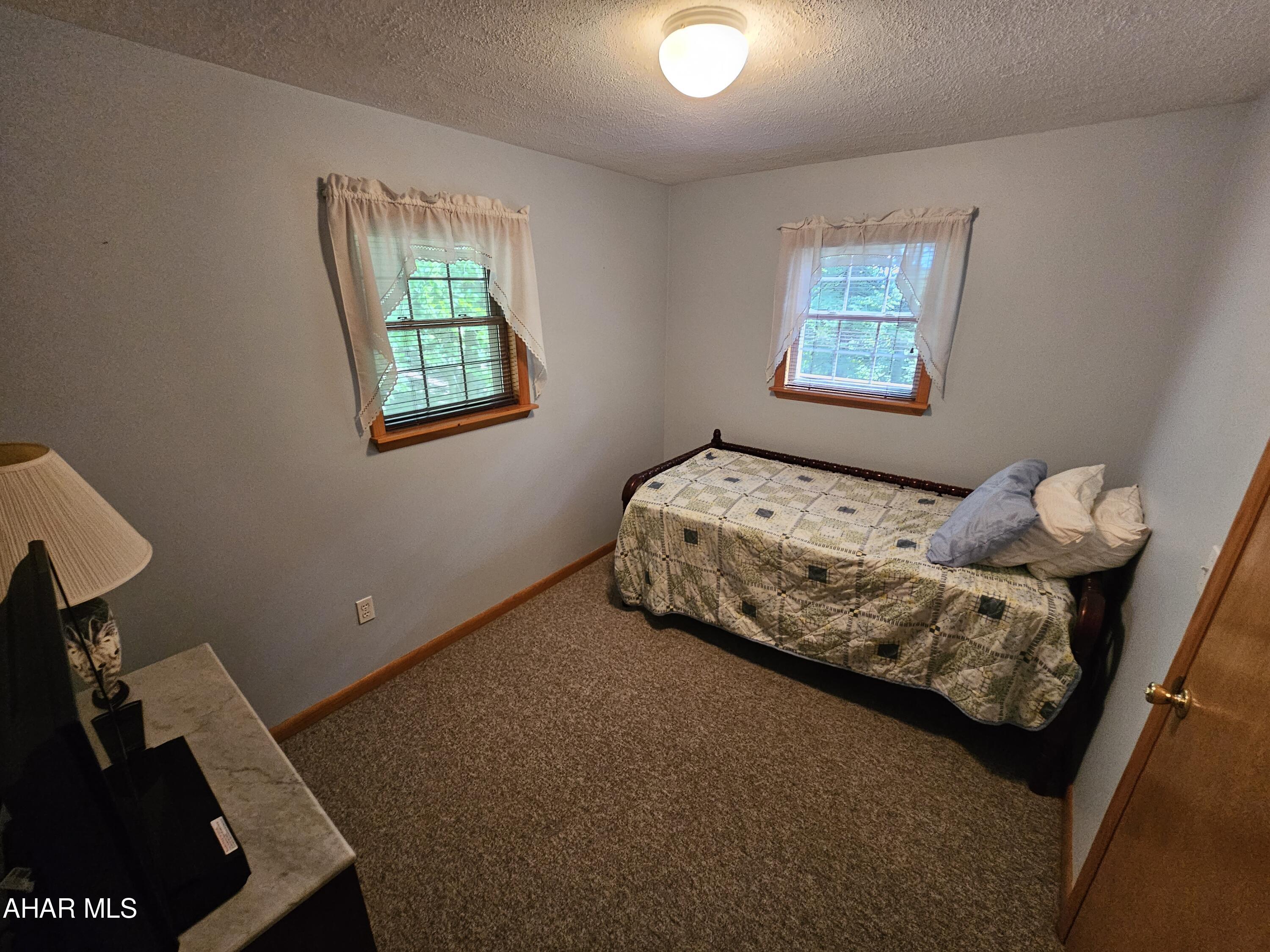 Glendale Yearound - Residential