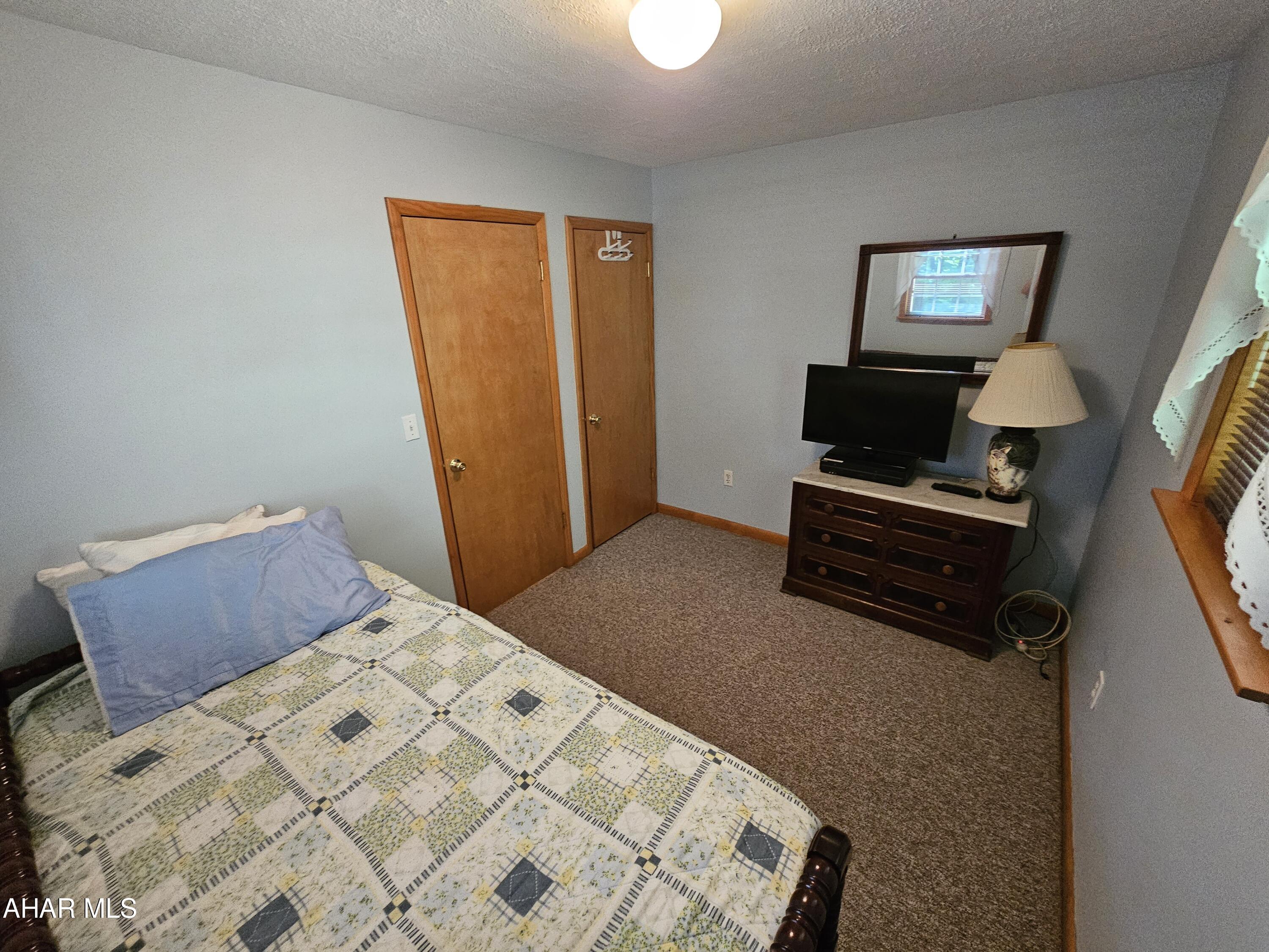 Glendale Yearound - Residential