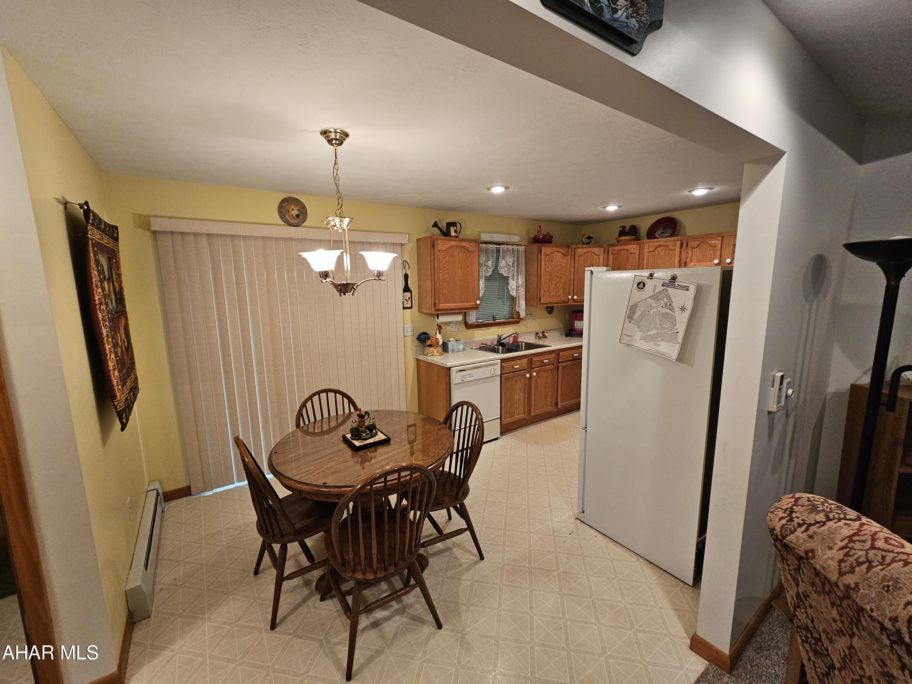 Glendale Yearound - Residential