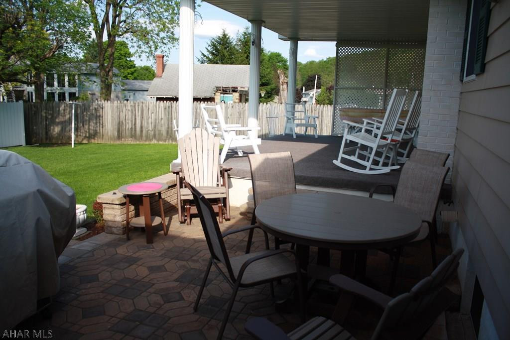 Foot of Ten - Residential