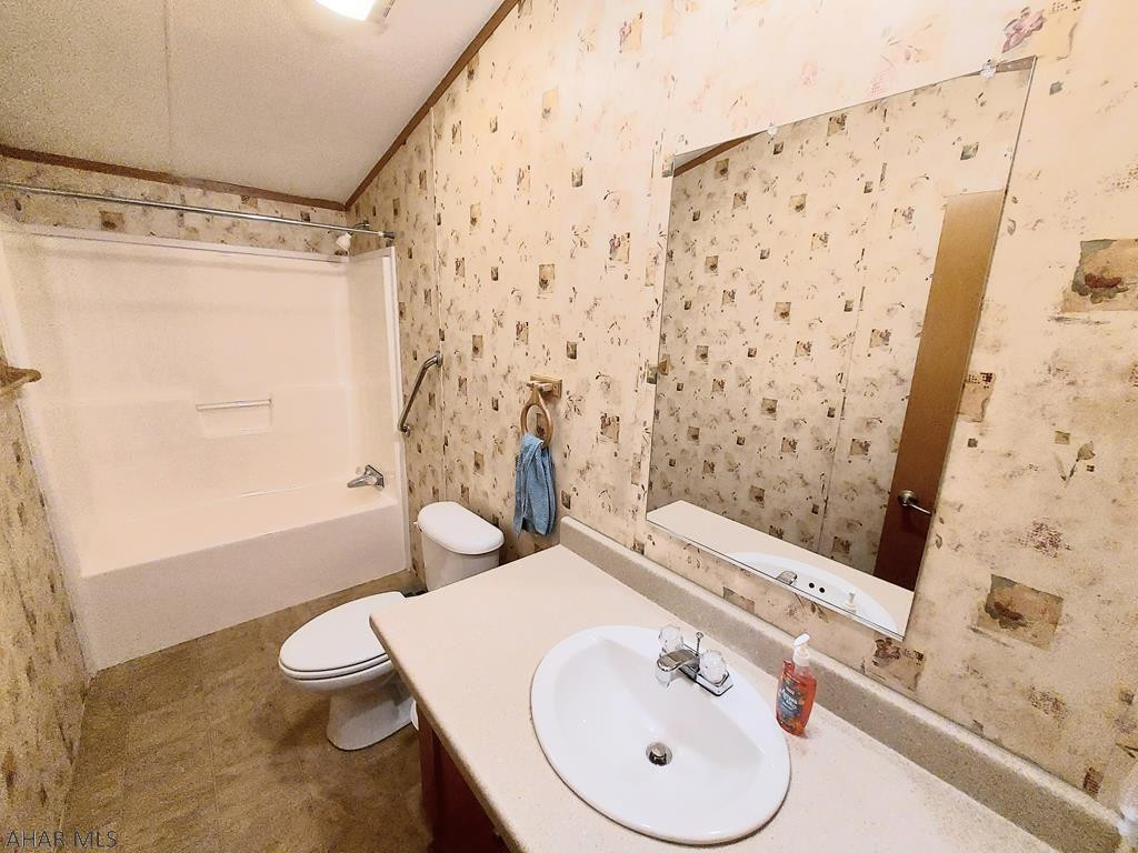 Laurel Woods - Residential