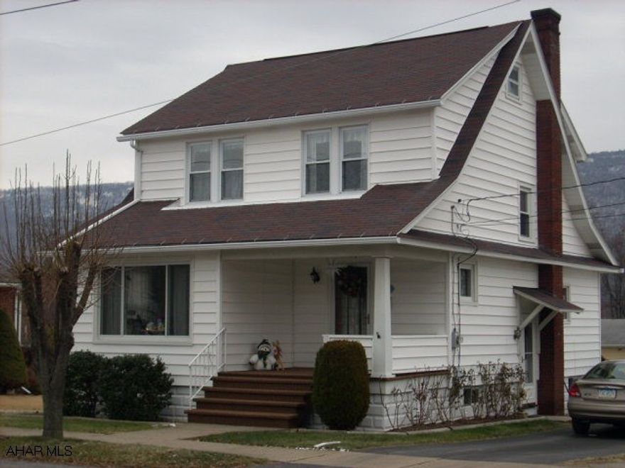 Nicely renovated Bellwood Borough home. 2-1/2 story, thermopane windows, HW flrs, remodeled kitchen, spacious deck, 1 car garage, plenty of storage.