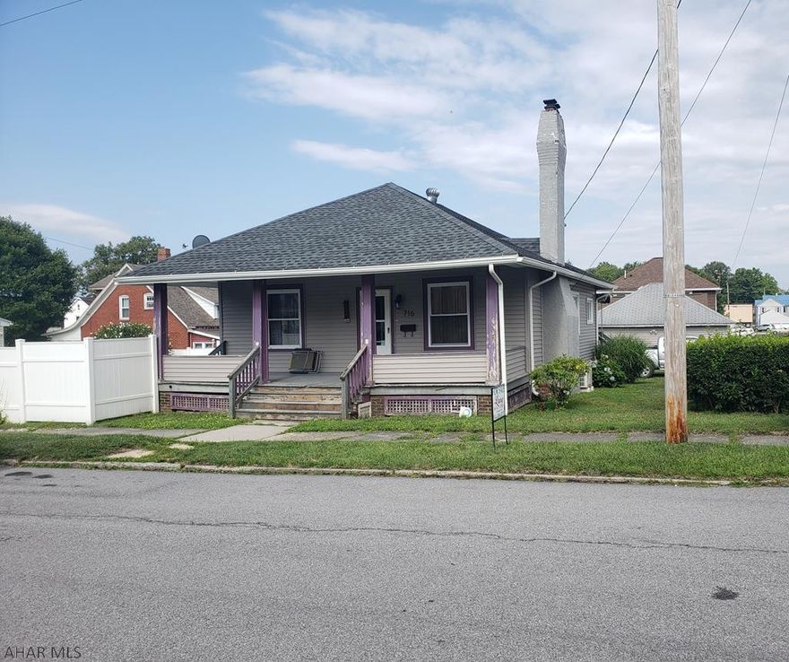 2 Bedroom ranch home, Large rooms, 1st floor laundry room. Fenced lot for privacy and two car detached garage. In a convenient location in town.
