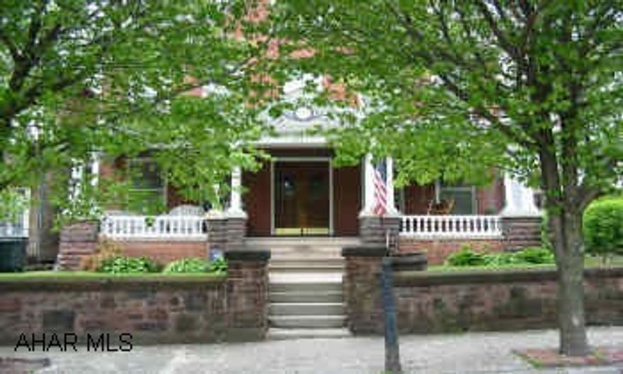 Lovely Victorian, 5 BR on 2nd flr - 3rd flr could be 3 BR apartment.  Solid cherry hand-carved wainscoting throughout, 10' ceilings, 8' cherry pocket doors, hand-carved original staircase, entry vestibule w/ leaded & beveled glass in doors. Lovely Victorian, 5 BR on 2nd flr - 3rd flr could be 3 BR apartment.  Gentlemens parlor, ladies parlor, solid cherry hand-carved wainscoting throughout, 10' ceilings, 8' cherry pocket doors, hand-carved original staircase, entry vestibule w/ leaded & beveled glass in doors.  See listing agent for additional description sheet.