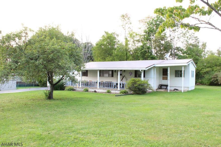 Easy one floor living with this nicely maintained home. Private back yard and quiet setting. 3 bedroom, 1 bath and a nice sized bonus room. Metal roof on house was done in 2010 and metal garage roof was just put on a few weeks ago. Call today to see this sweet little home!
