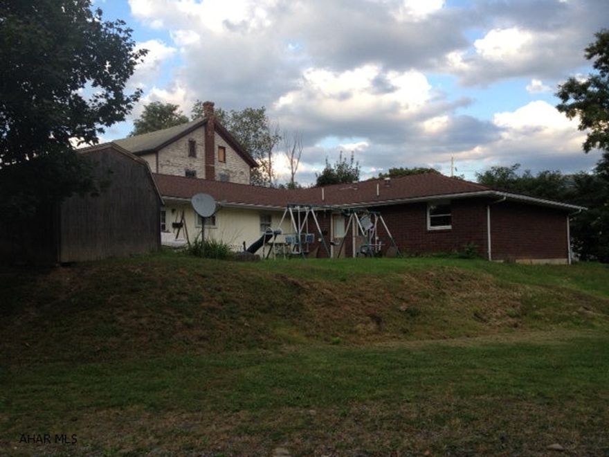 Fully occupied. Great tenant history.  All brick, new roof, Section 8 approved.  All leases are 30 days no security deposits. Tenants pay all utilities except water/sewer & garbage.