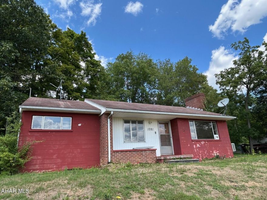 This home offers beautiful views of the open field and mountains across the way!   Great starter home with 3 bedrooms 1 bath, wood burner/fireplace, mini split AC, newer updated bathroom, eat in kitchen bar area. Pull down walk up attic.