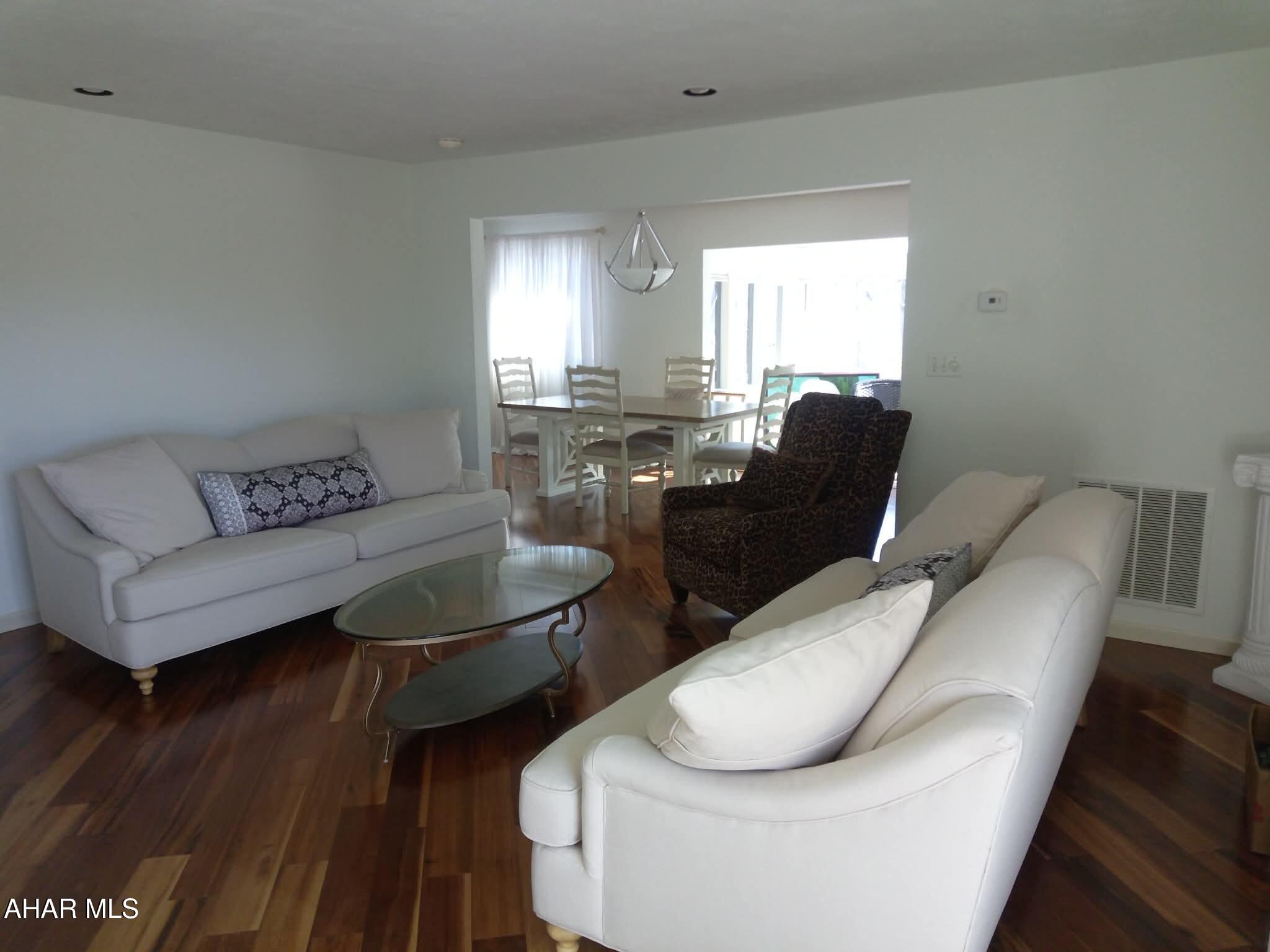 Woodland Terrace - Residential