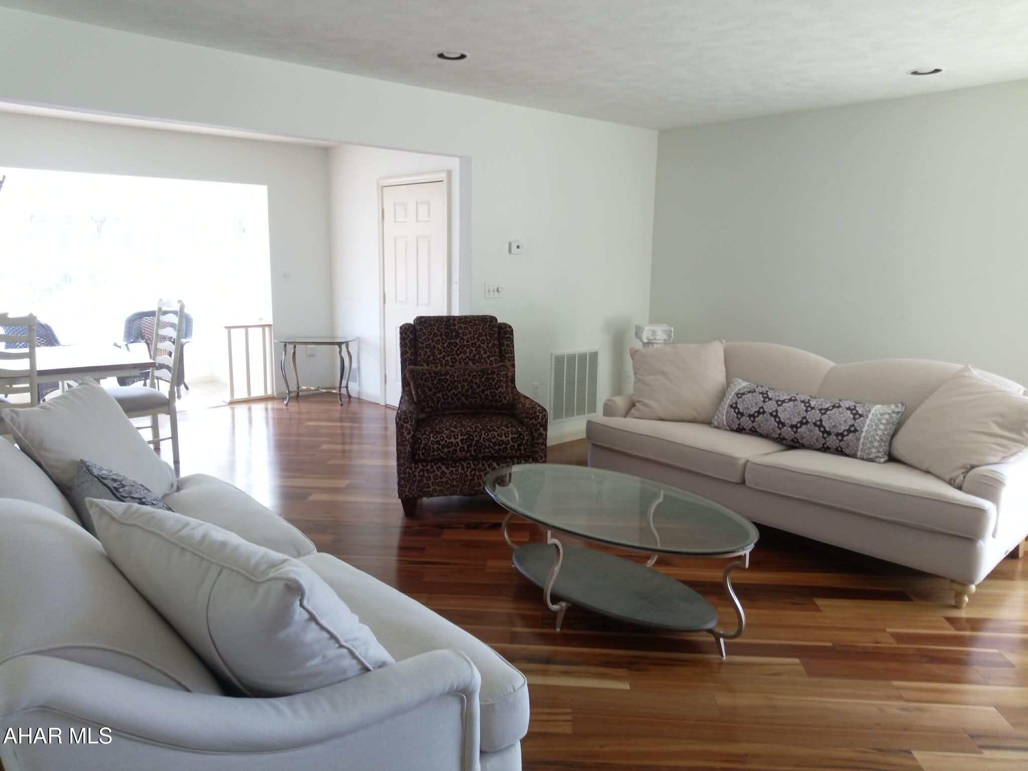 Woodland Terrace - Residential