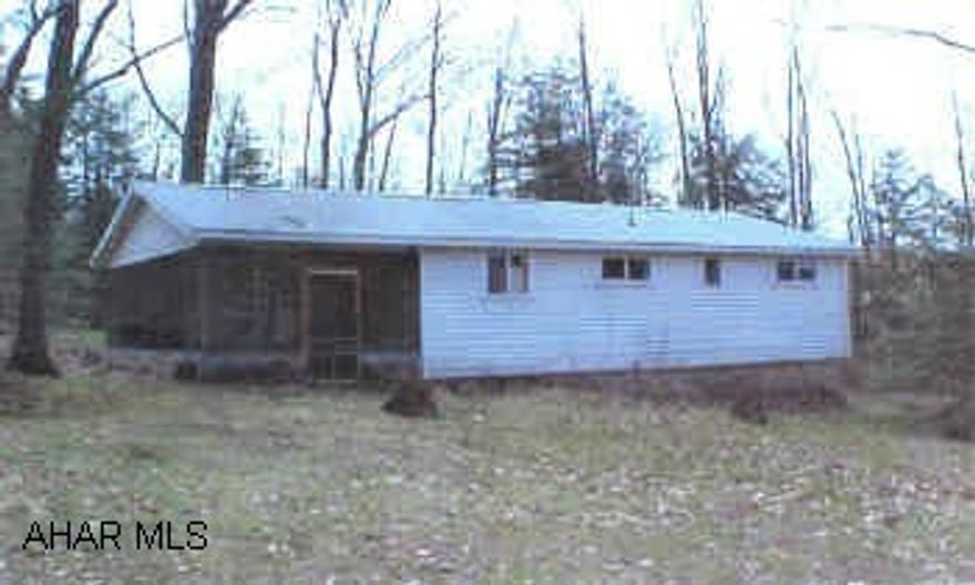 One story frame dwelling/camp One story frame dwelling/camp