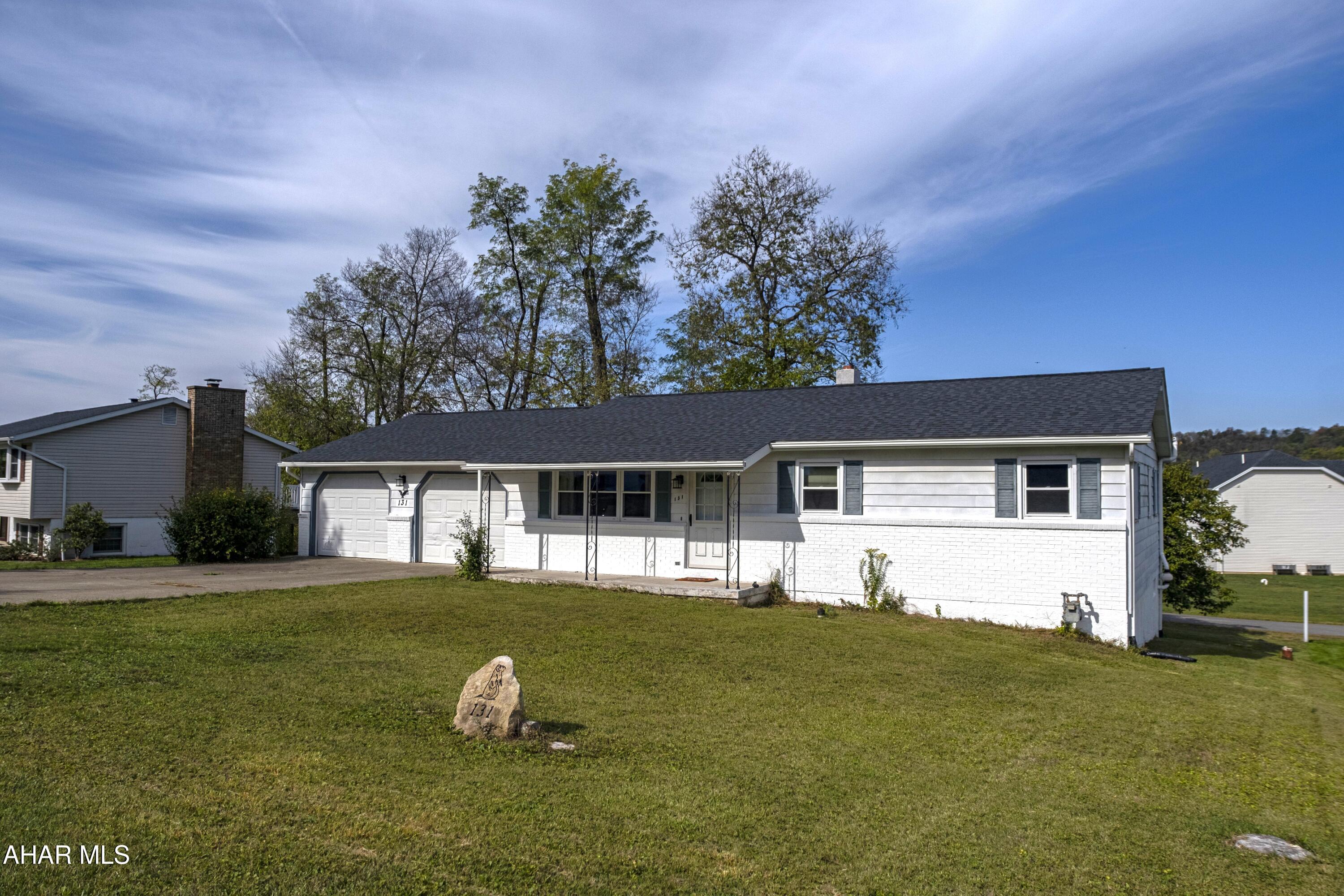 Rolling Hills - Residential