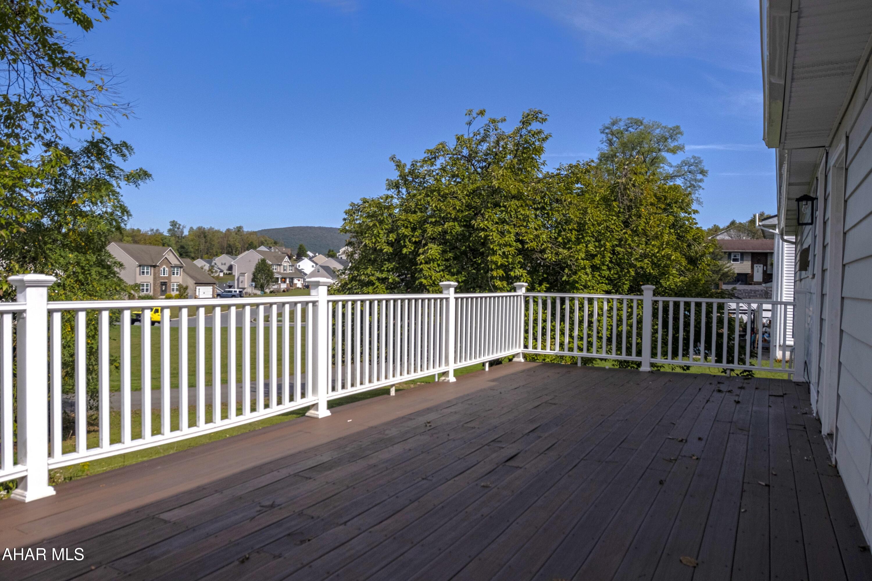 Rolling Hills - Residential