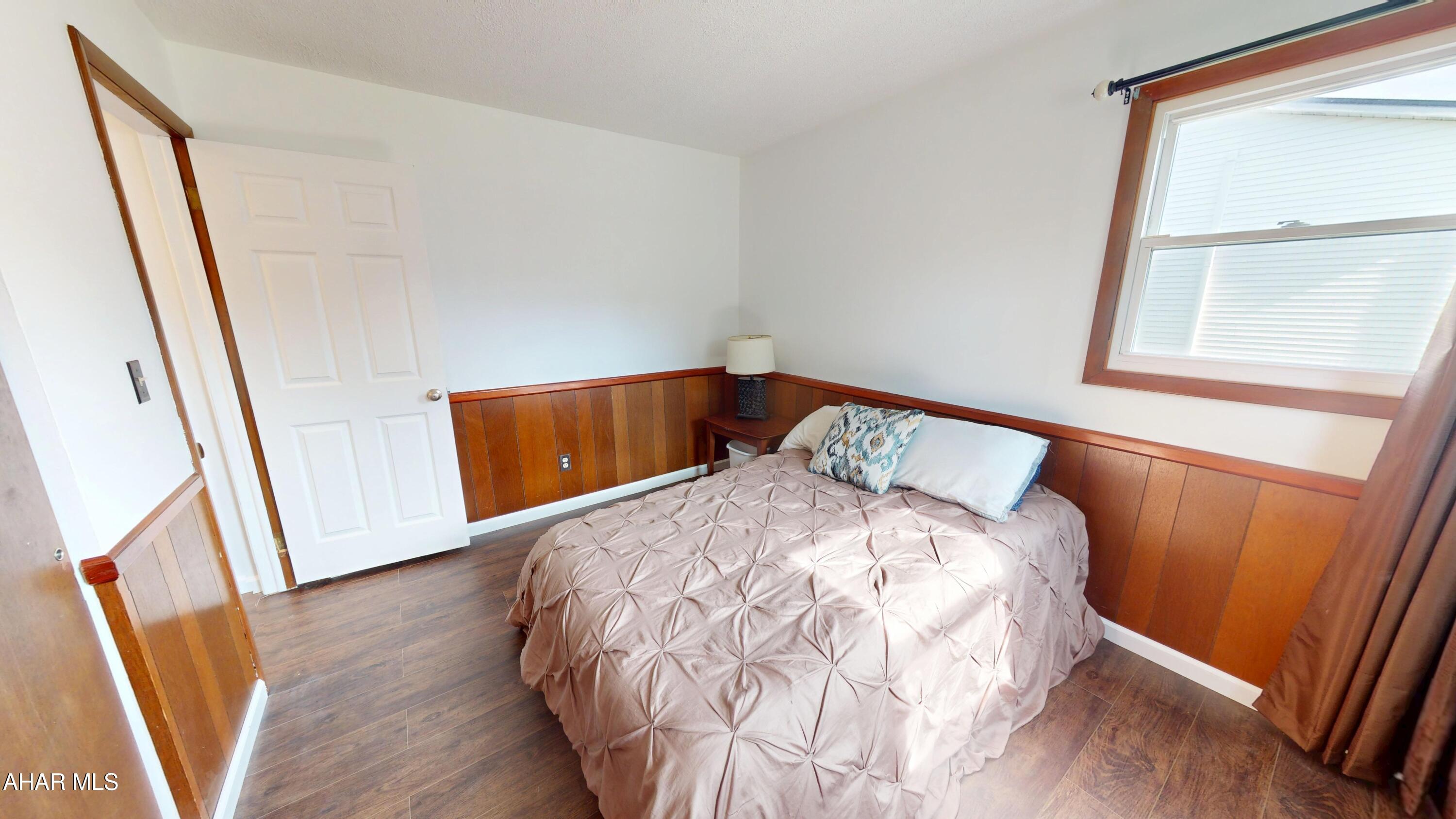 Rolling Hills - Residential