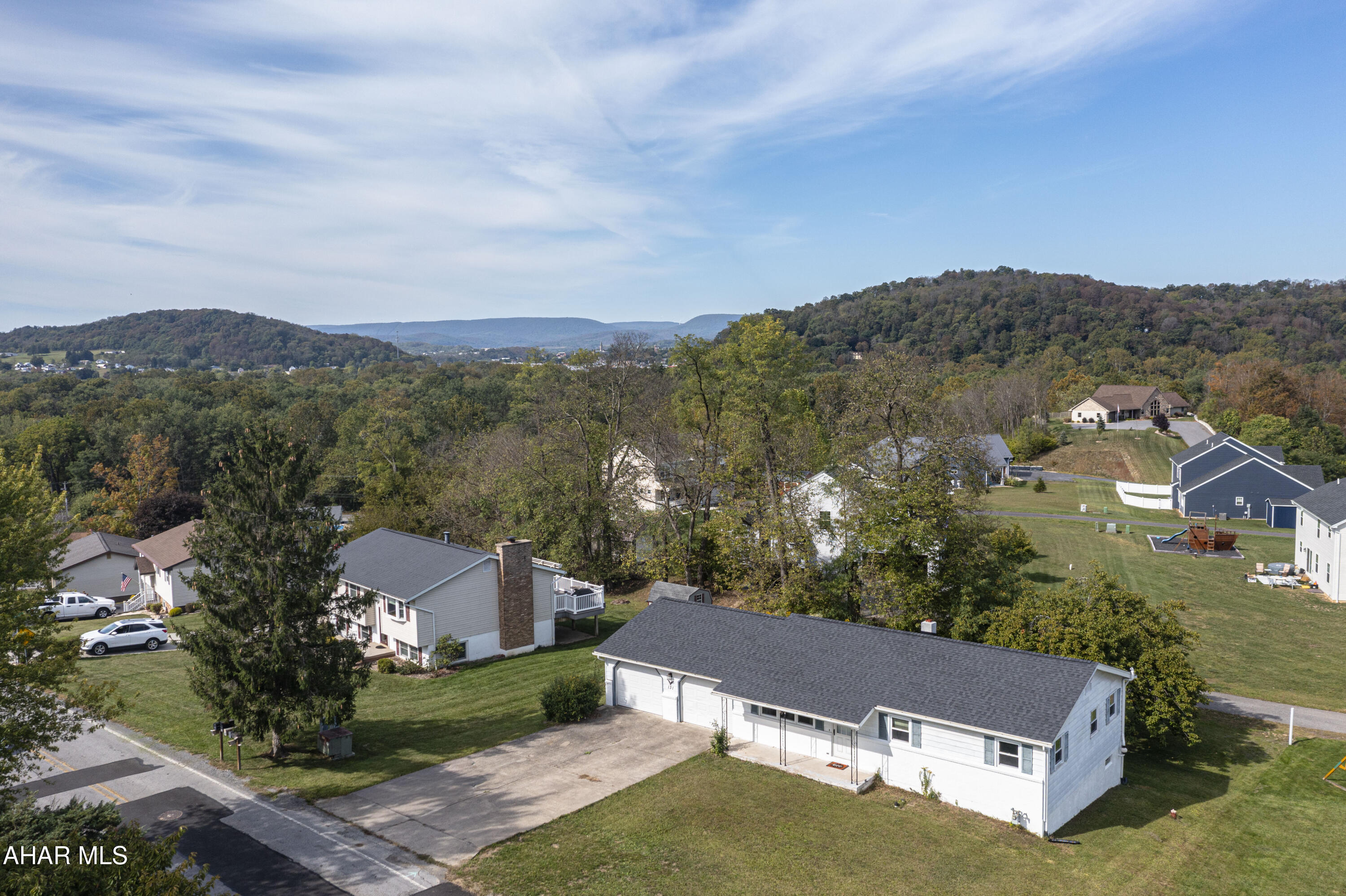 Rolling Hills - Residential