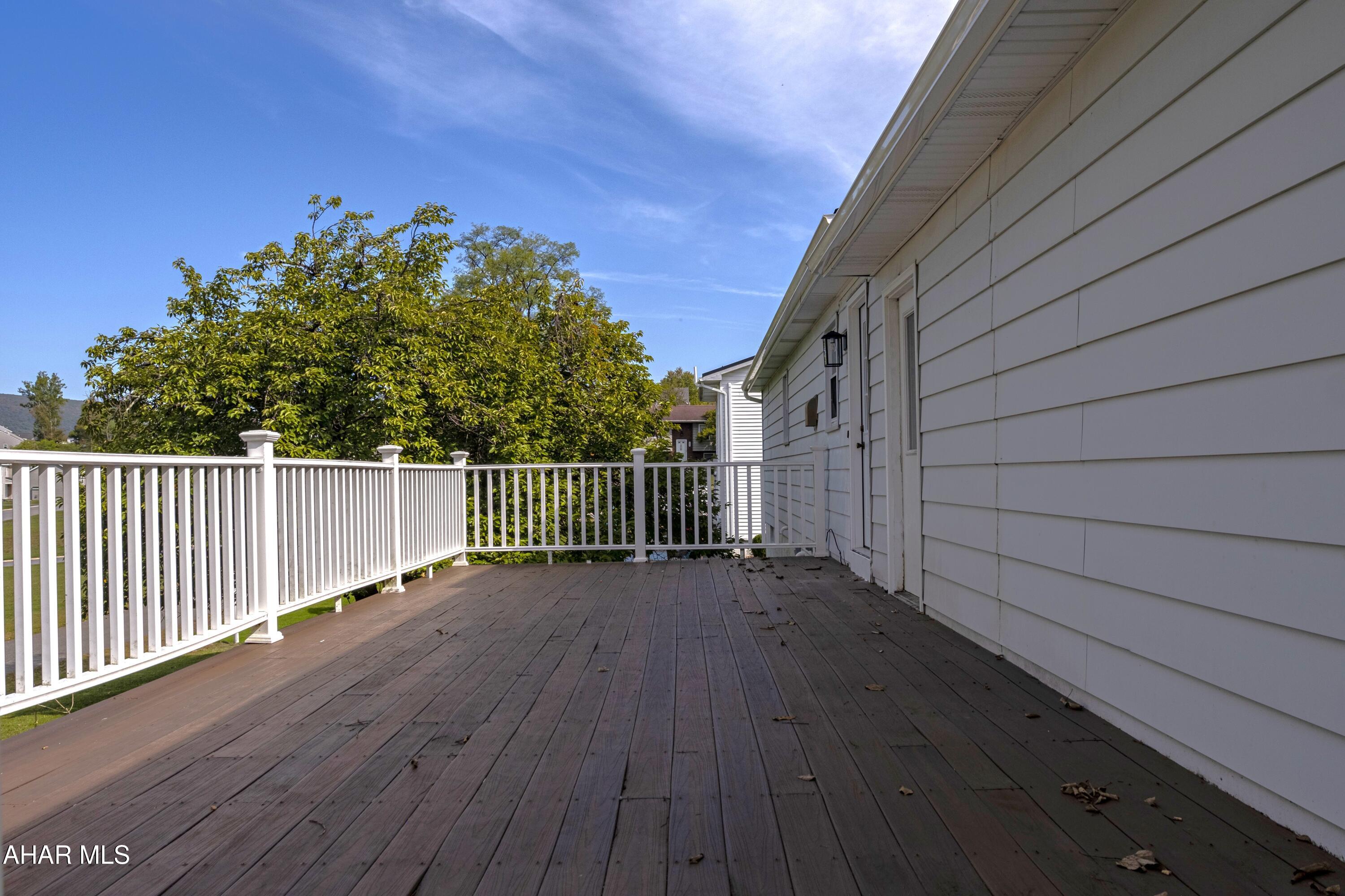 Rolling Hills - Residential