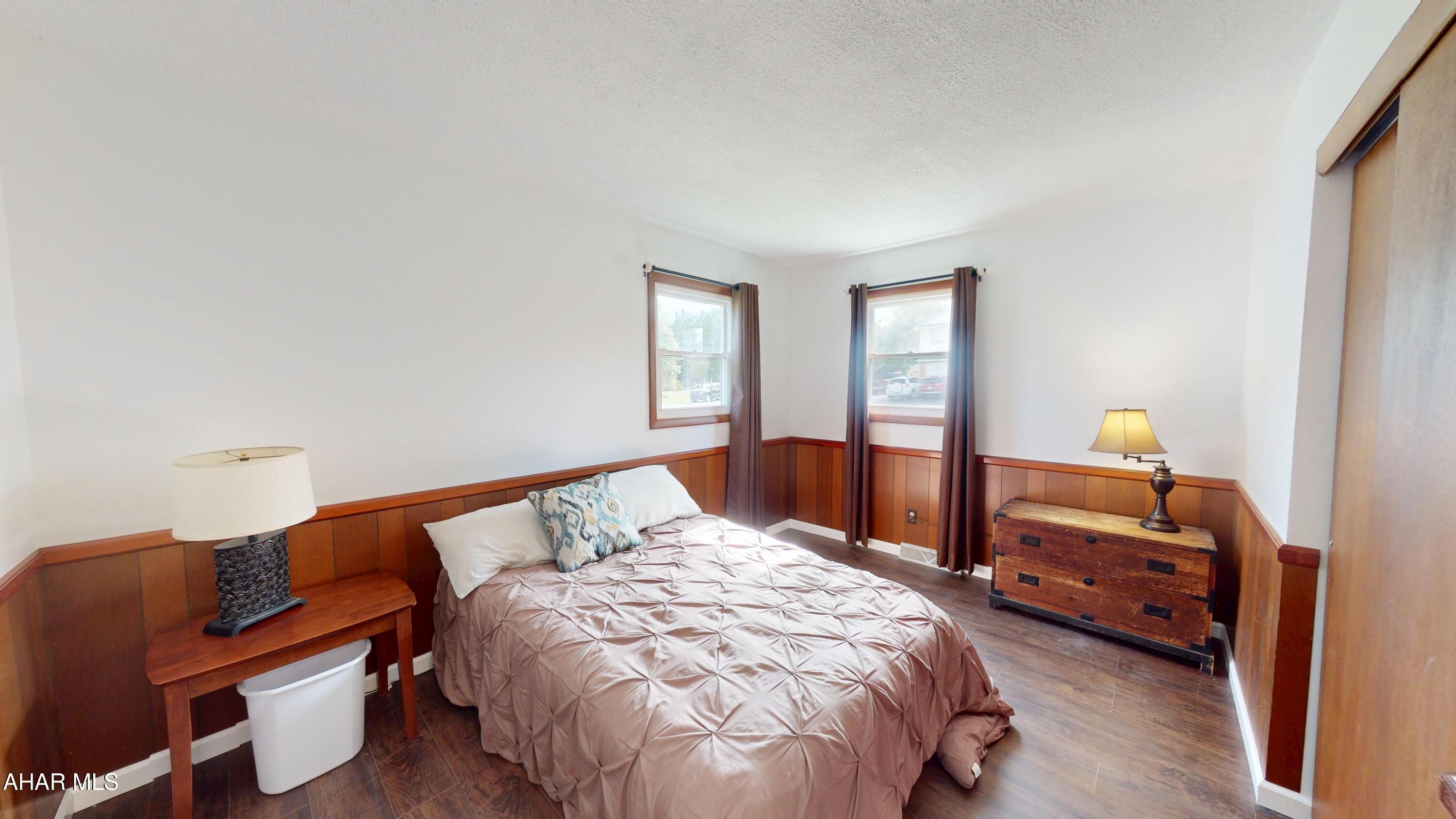 Rolling Hills - Residential