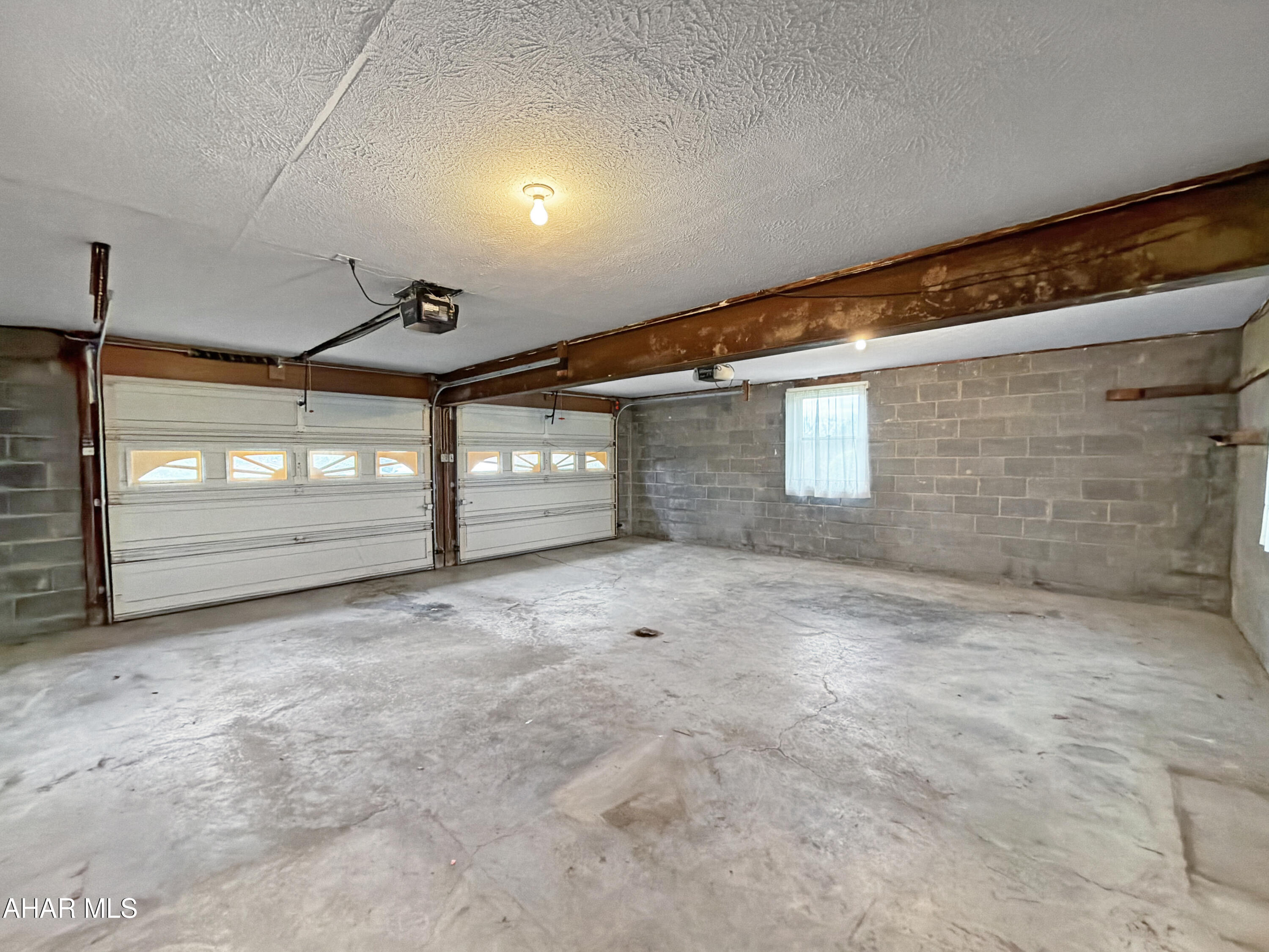 Crestwood - Residential