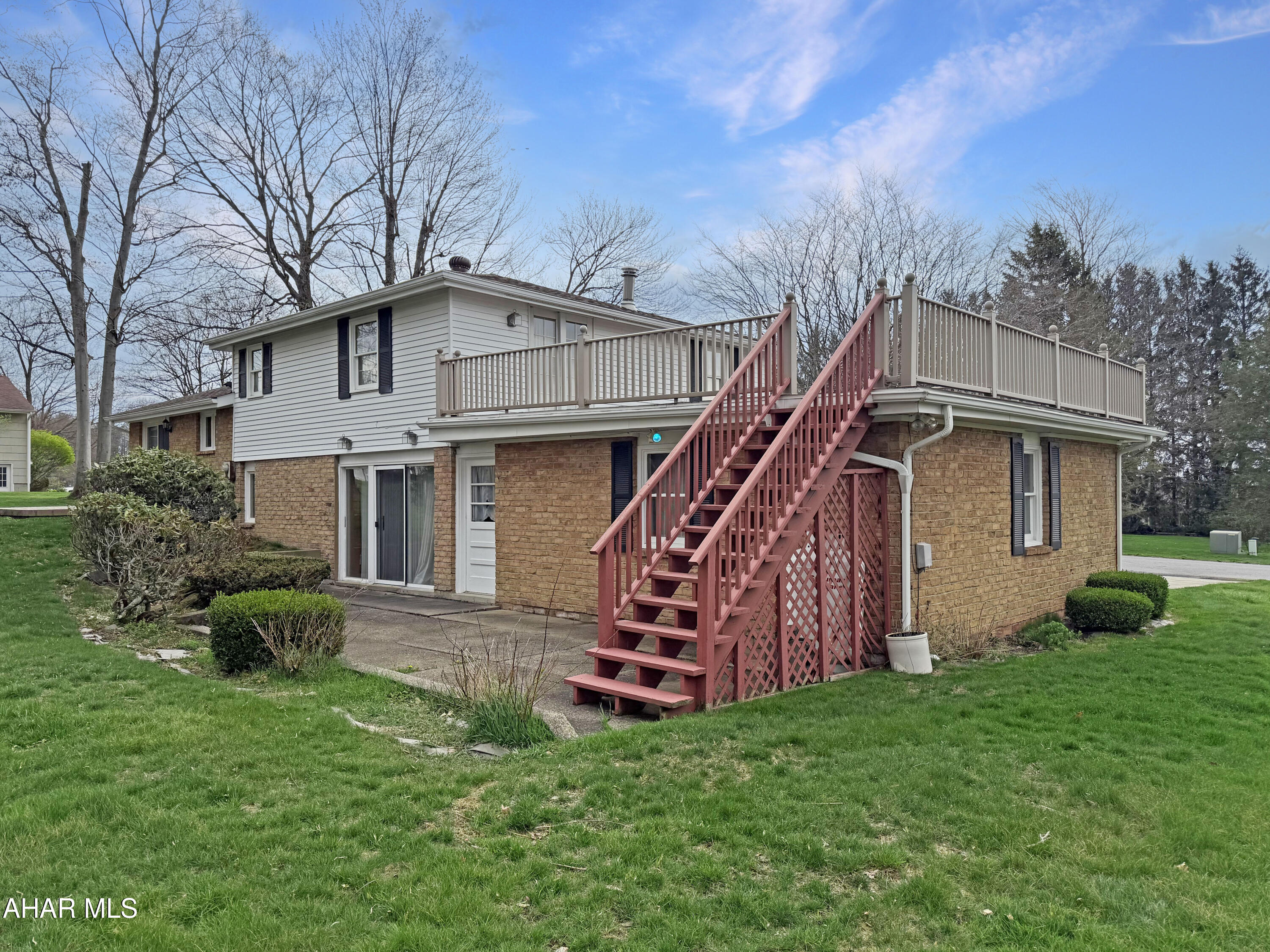 Crestwood - Residential