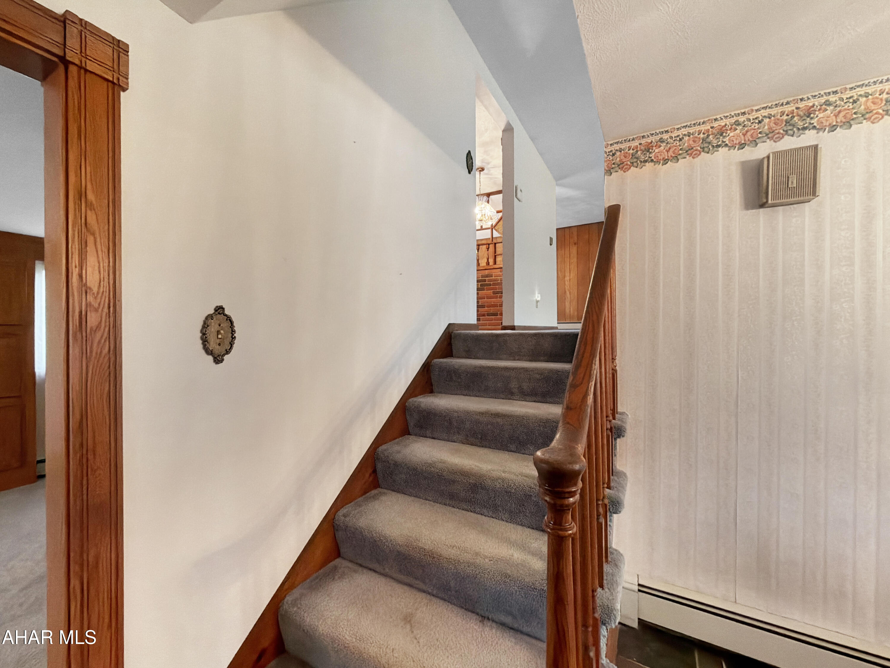 Crestwood - Residential