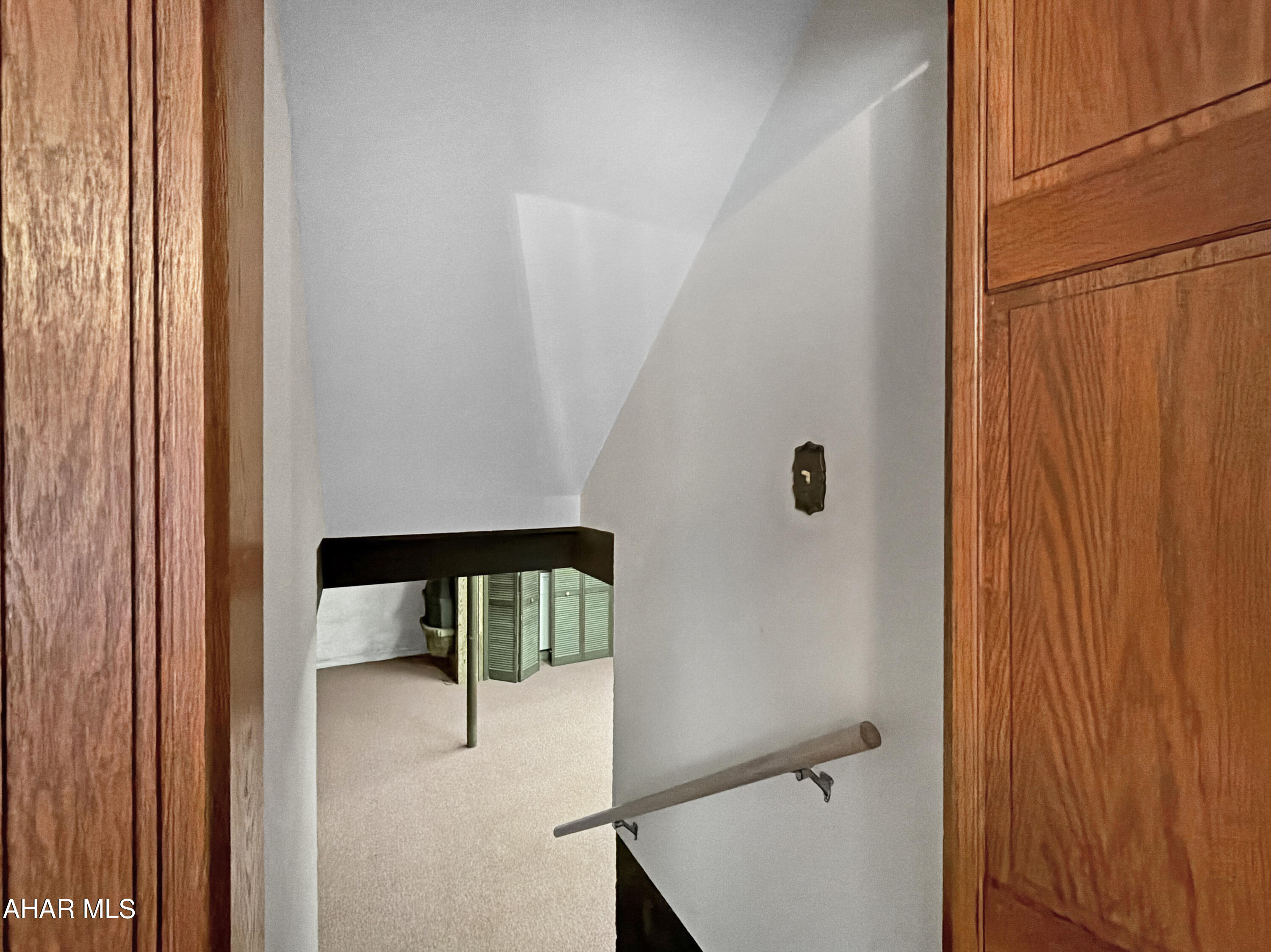 Crestwood - Residential