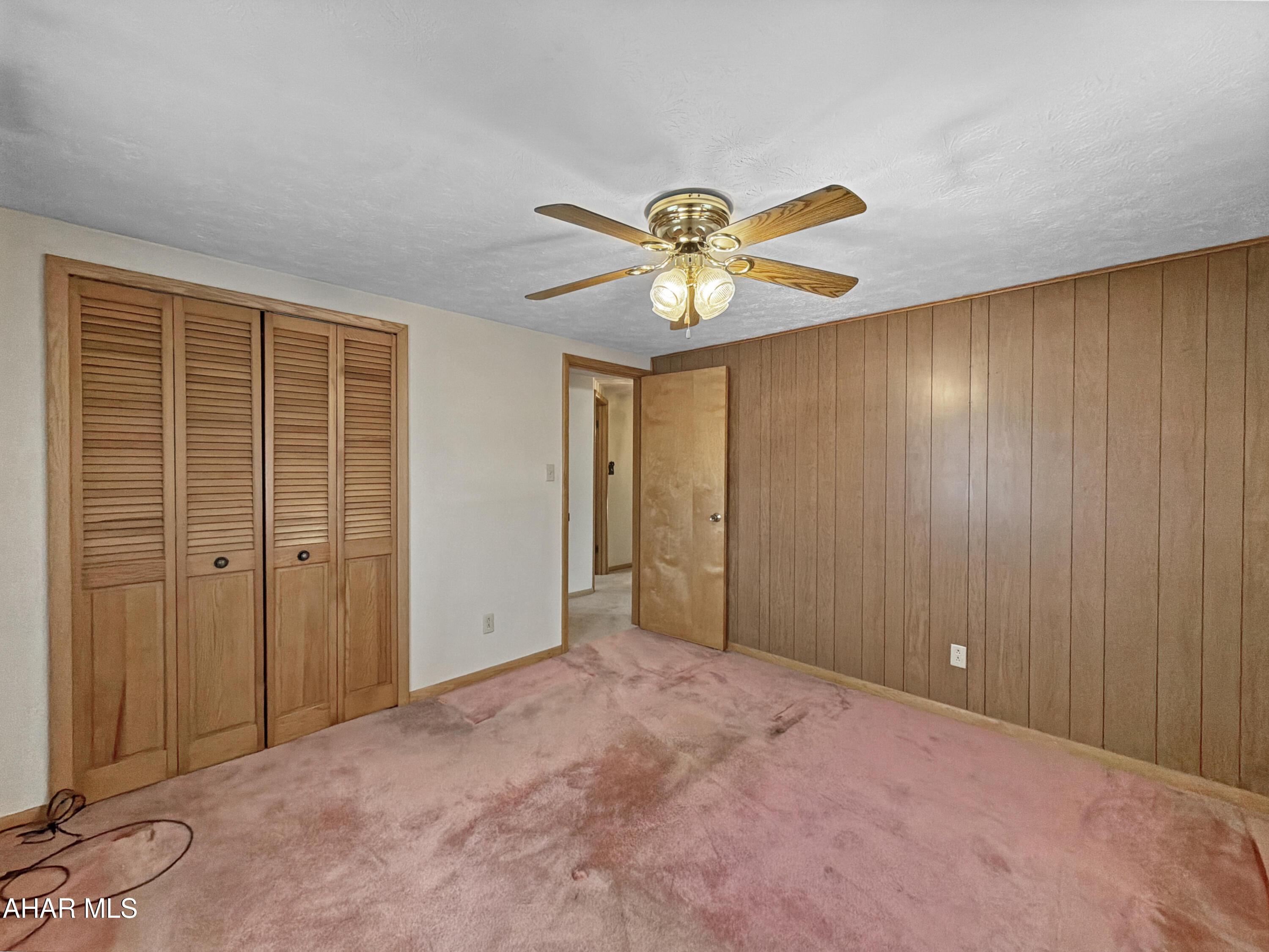 Crestwood - Residential