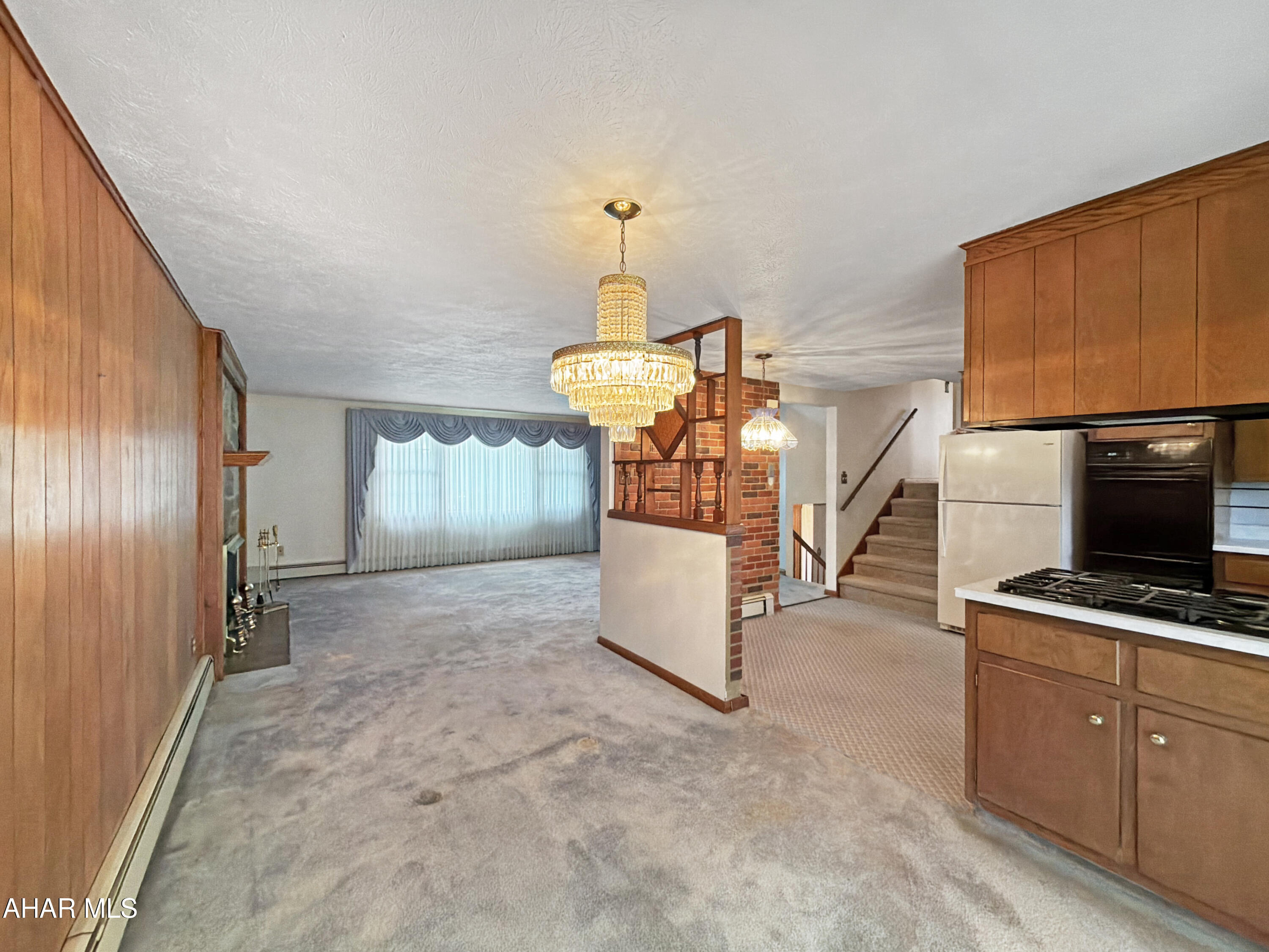 Crestwood - Residential