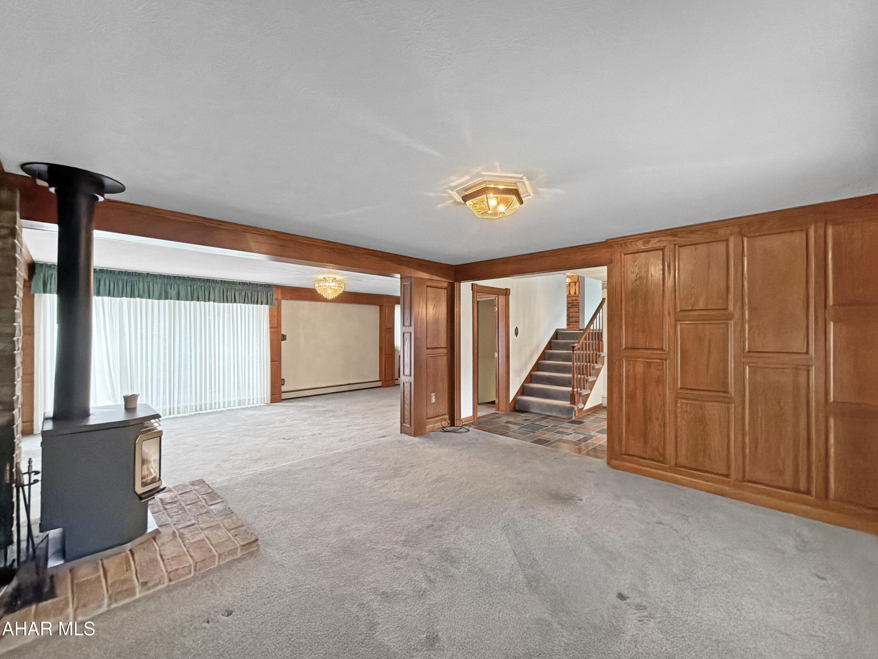 Crestwood - Residential