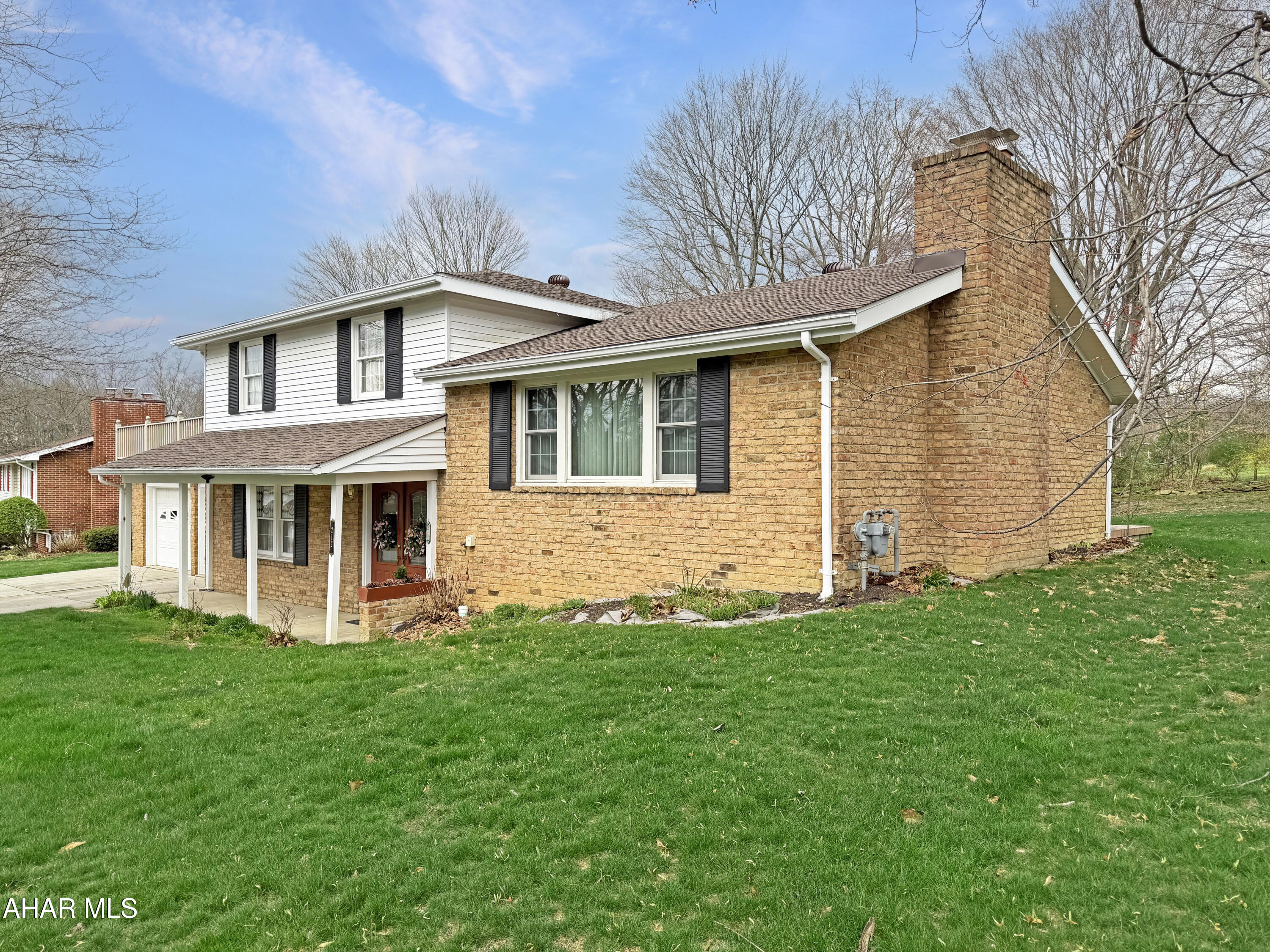 Crestwood - Residential