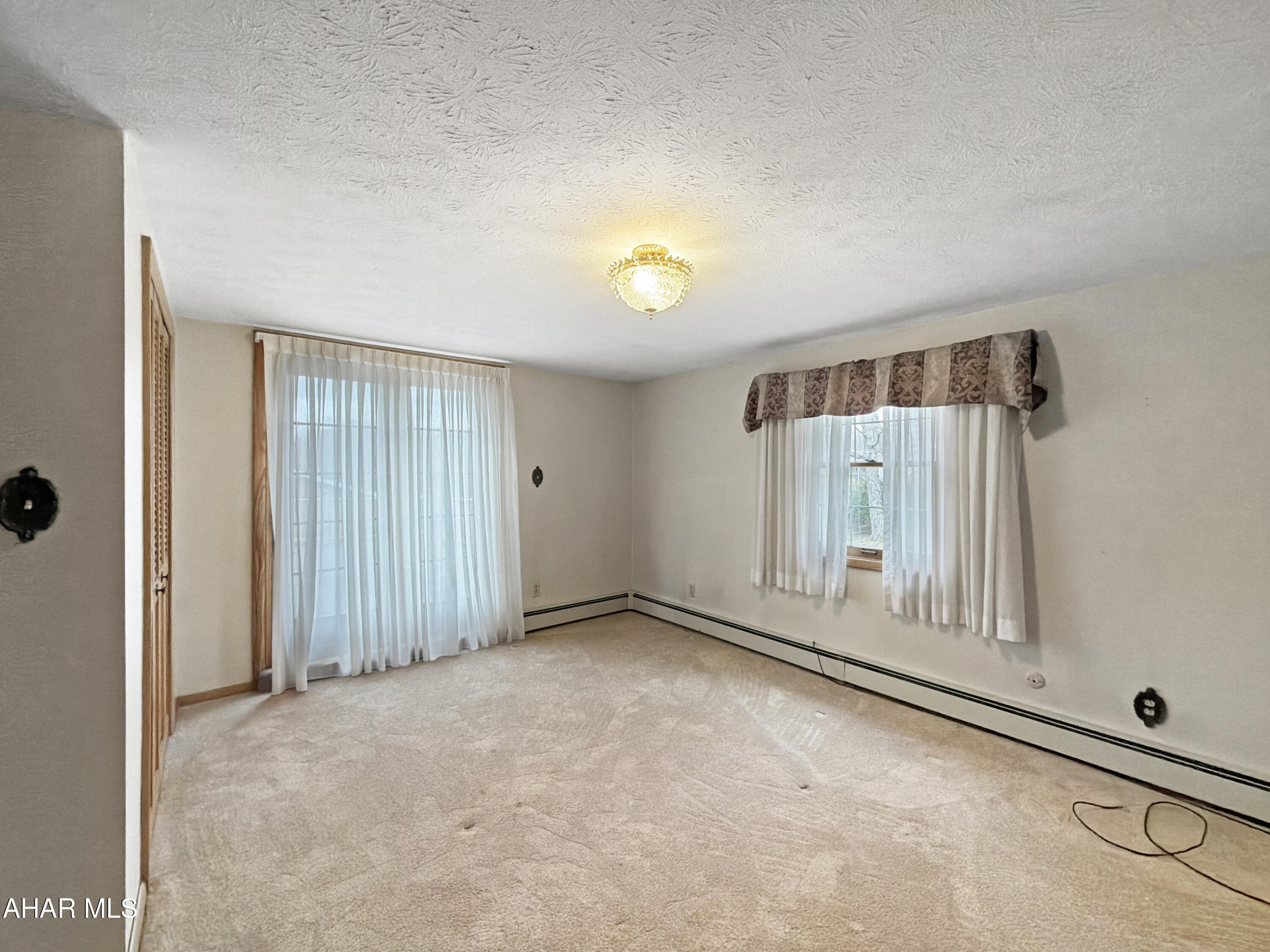 Crestwood - Residential