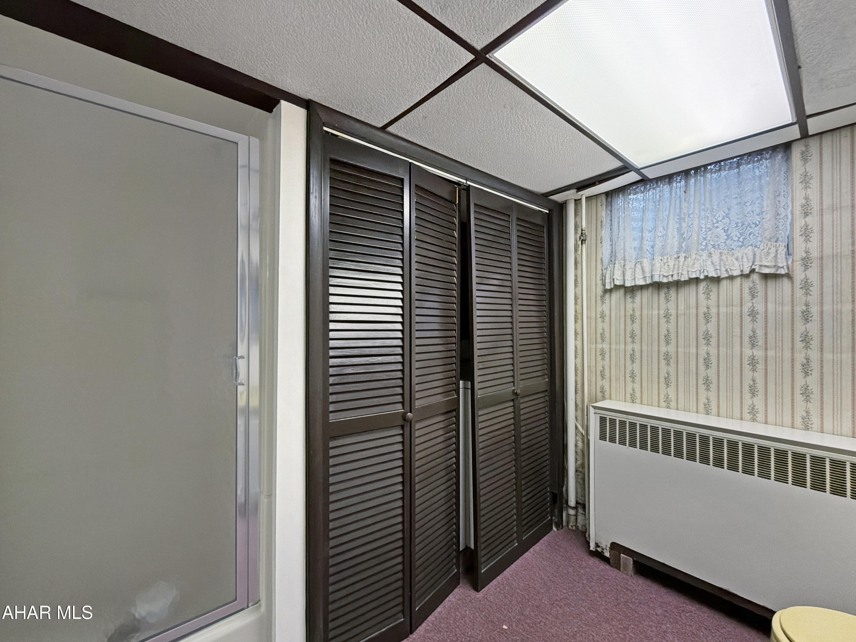 Crestwood - Residential